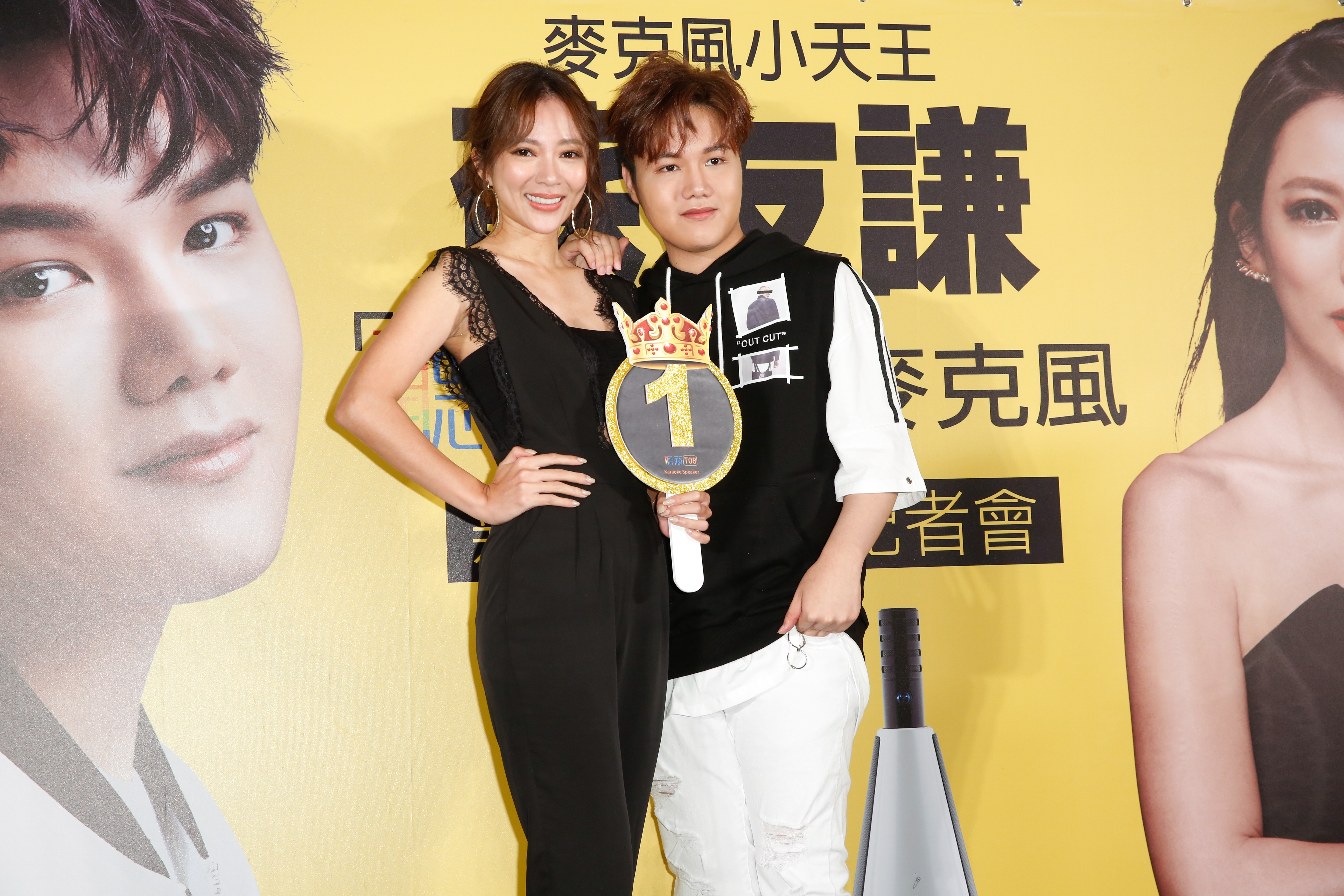 高宇蓁因替「聽籟麥克風」代言，而與廠商蘇友謙成了好朋友。