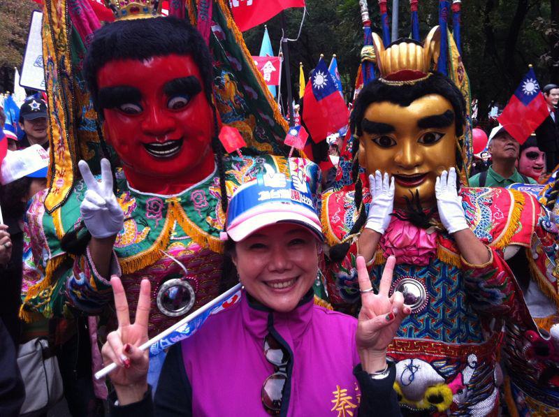 前台北市議員秦儷舫被控詐領議員公費助理補助費228萬元，判有期徒刑2年可上訴。（翻攝自秦儷舫臉書）