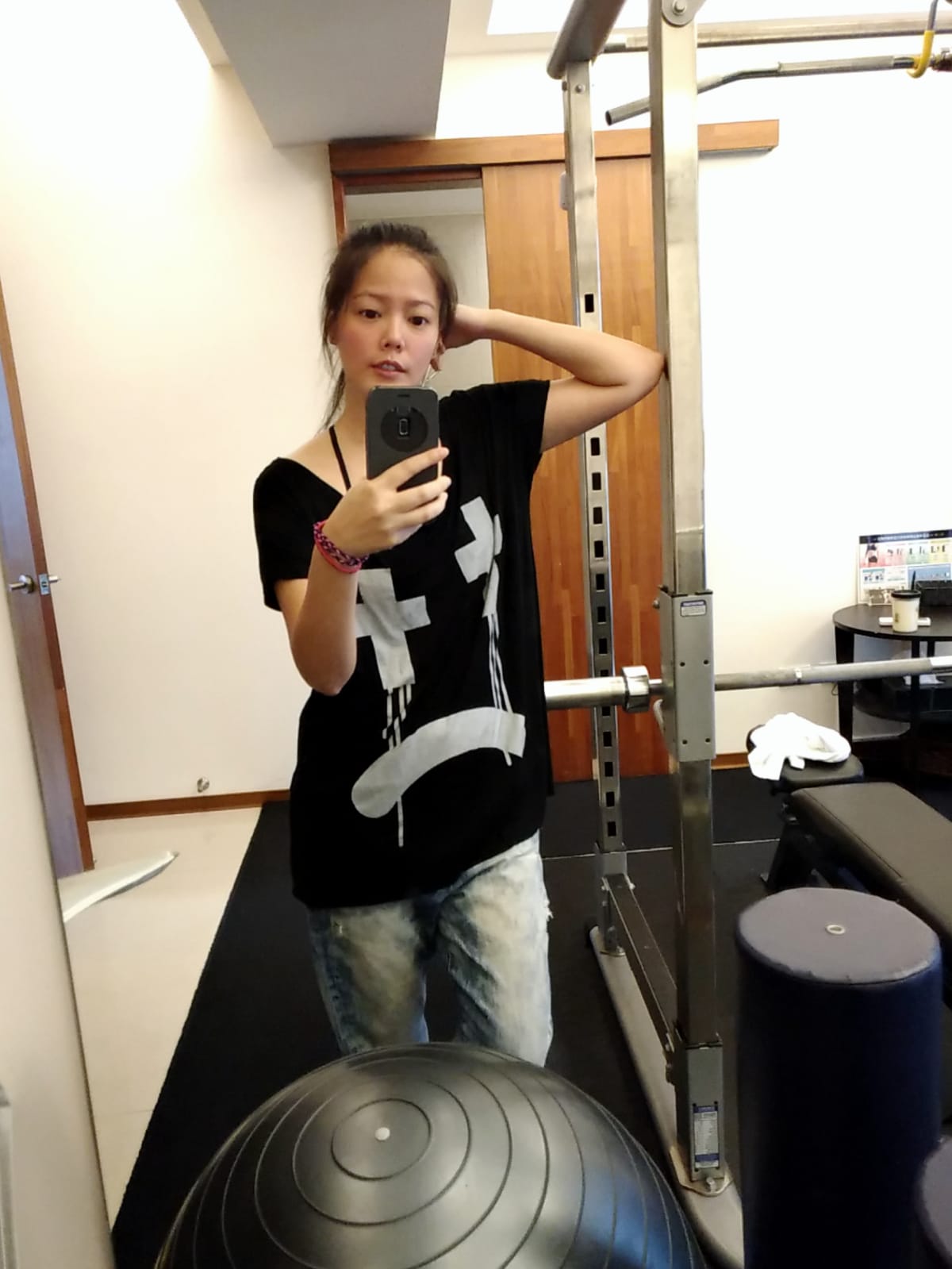 陳翊萱鍛鍊3個月，氣色與身形都變好，連掰掰袖也沒了。（艾迪昇傳播提供）