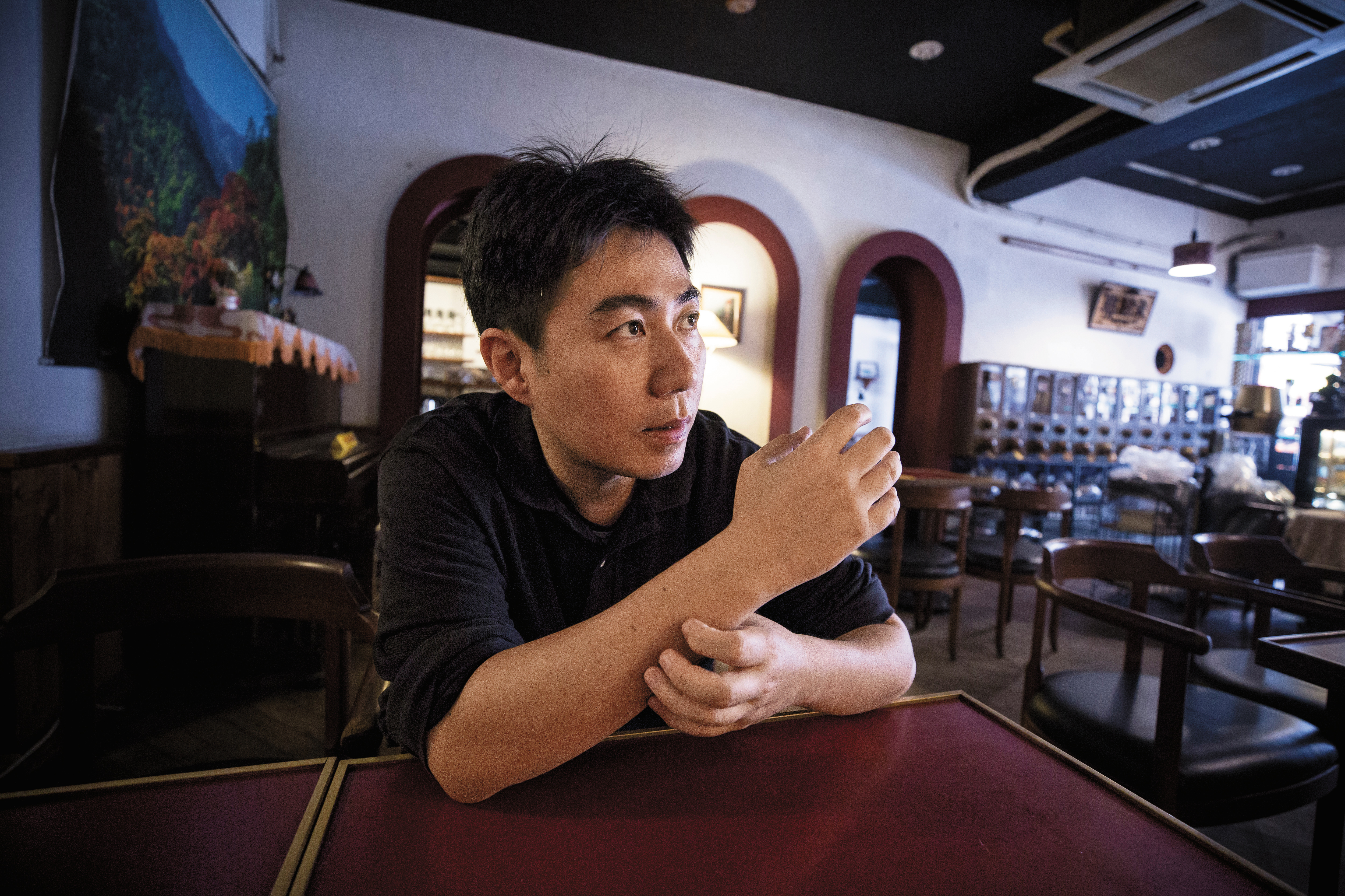 狗生病，醫藥費是沉重的負擔，林煒盛一度考慮去開Uber賺外快。