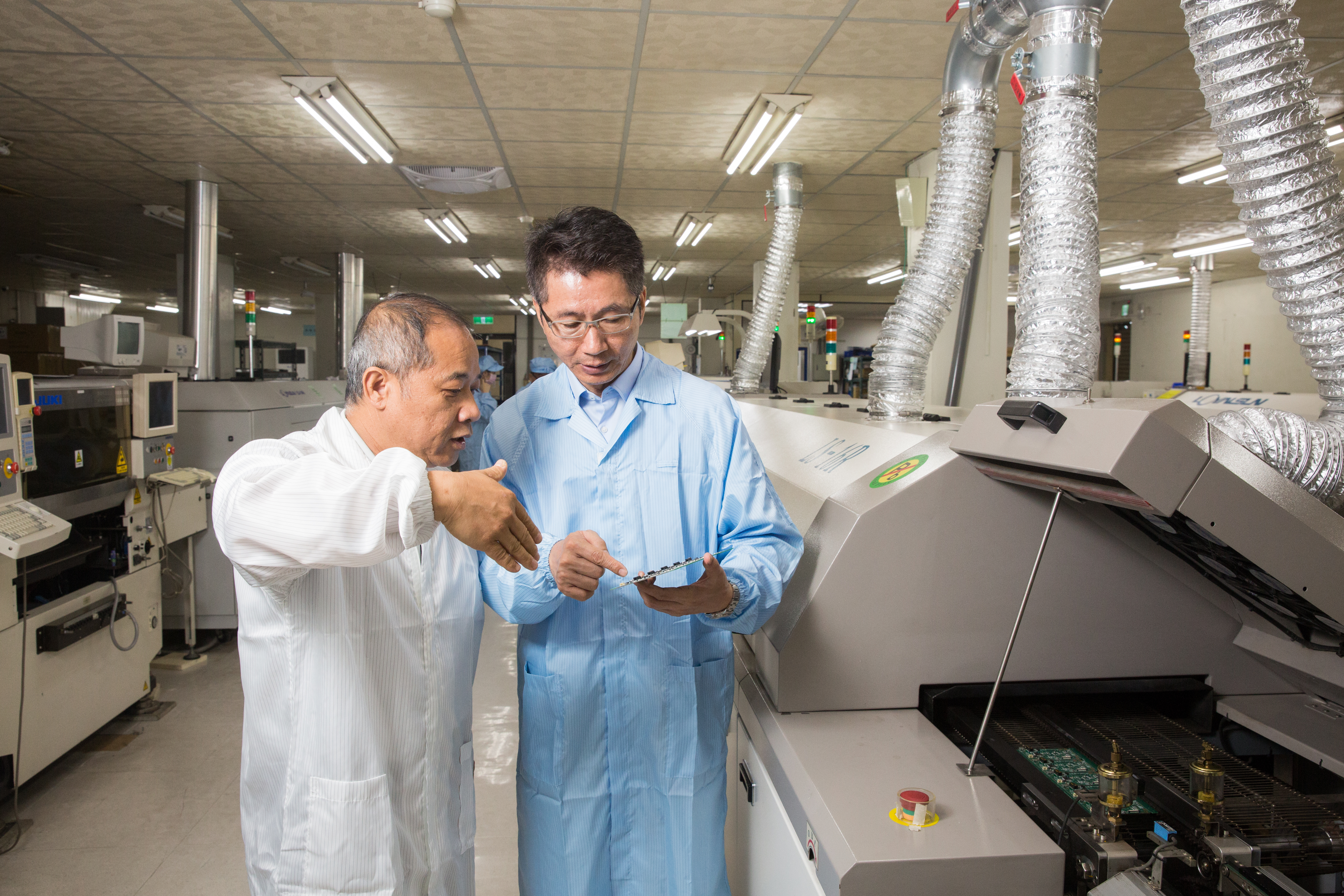 邑錡董事長陳世哲創業堅持採輕資產，自有品牌Brinno產品與現有代工廠合作。