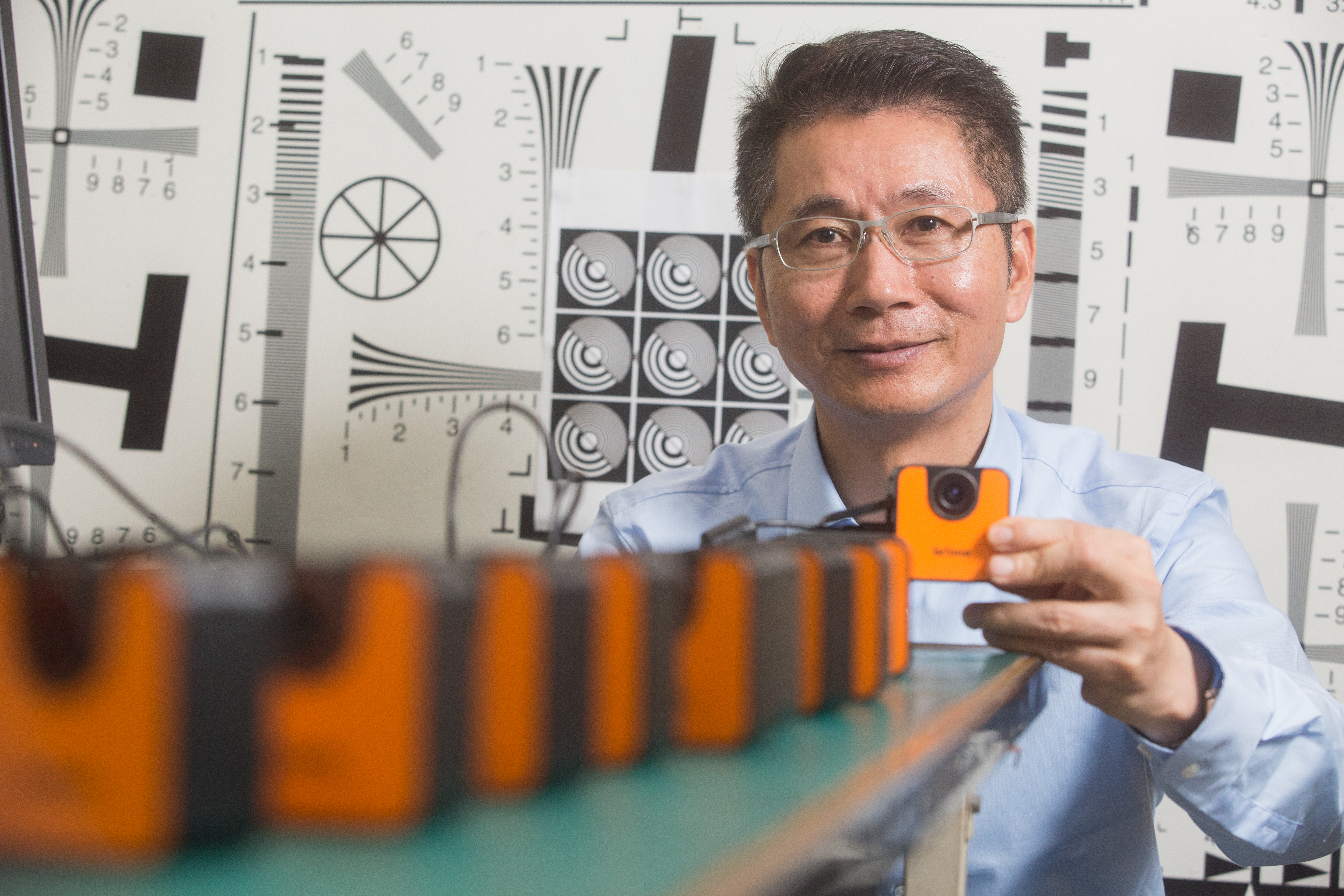 陳世哲自創縮時攝影相機品牌Brinno，操作簡便，省電效能大勝競品百倍。