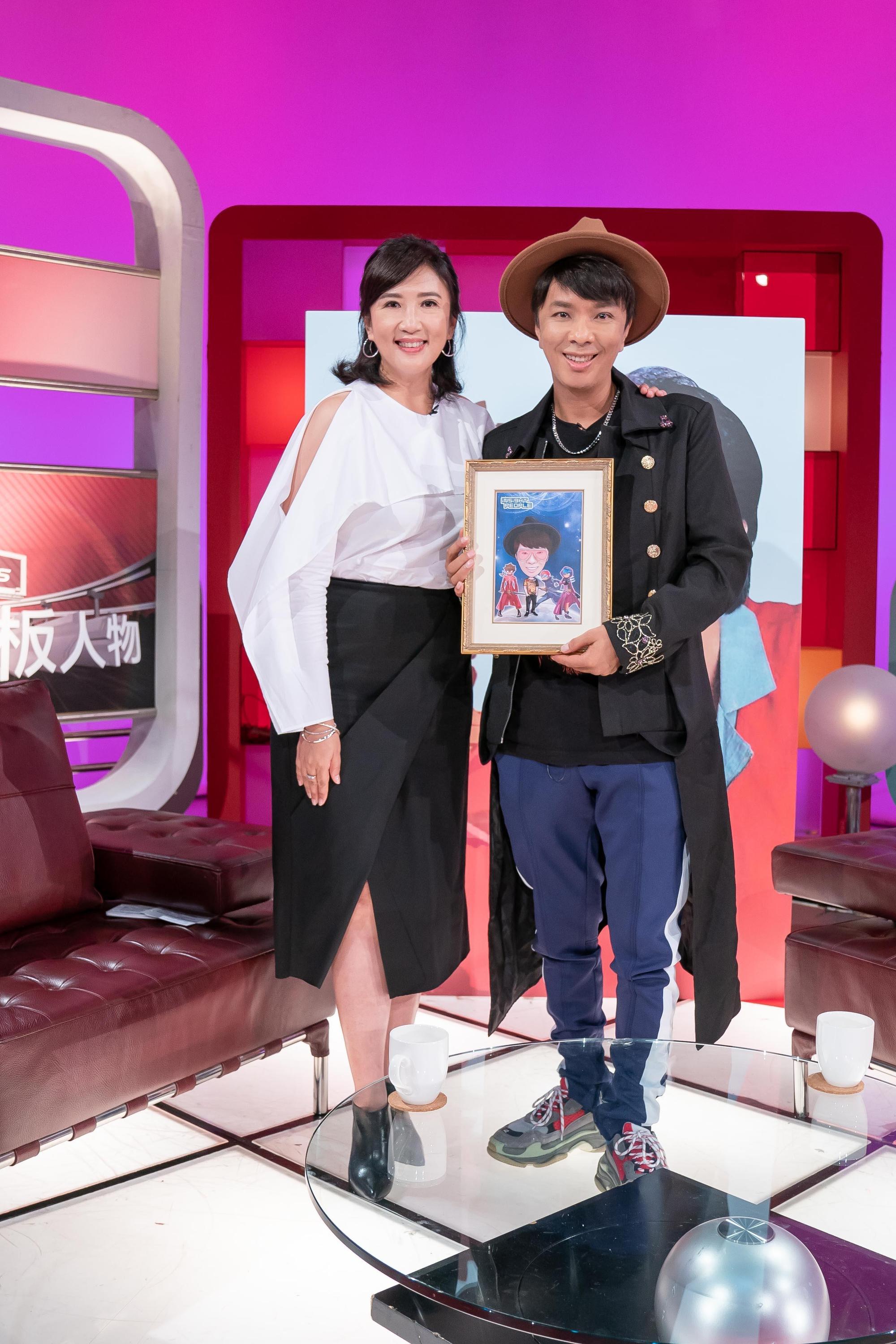 徐瑋接受《TVBS看板人物》方念華專訪。(TVBS提供)
