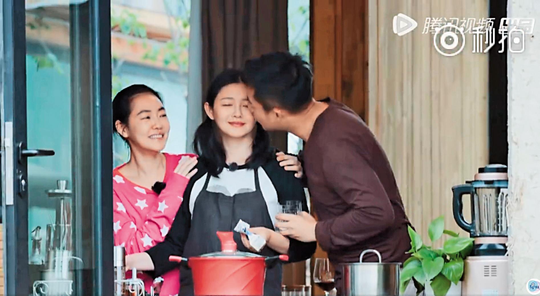 大S不僅跟汪小菲演出真人秀,就連小S(左)都被叫來參一腳,又是一陣即時新聞連發。