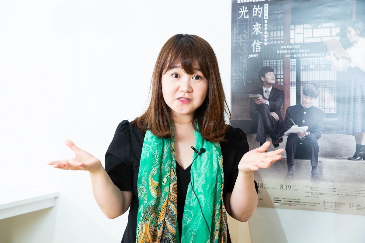 《光的來信》劇本優異,吸引留學紐約的作曲家朴賢淑主動爭取為戲譜曲。