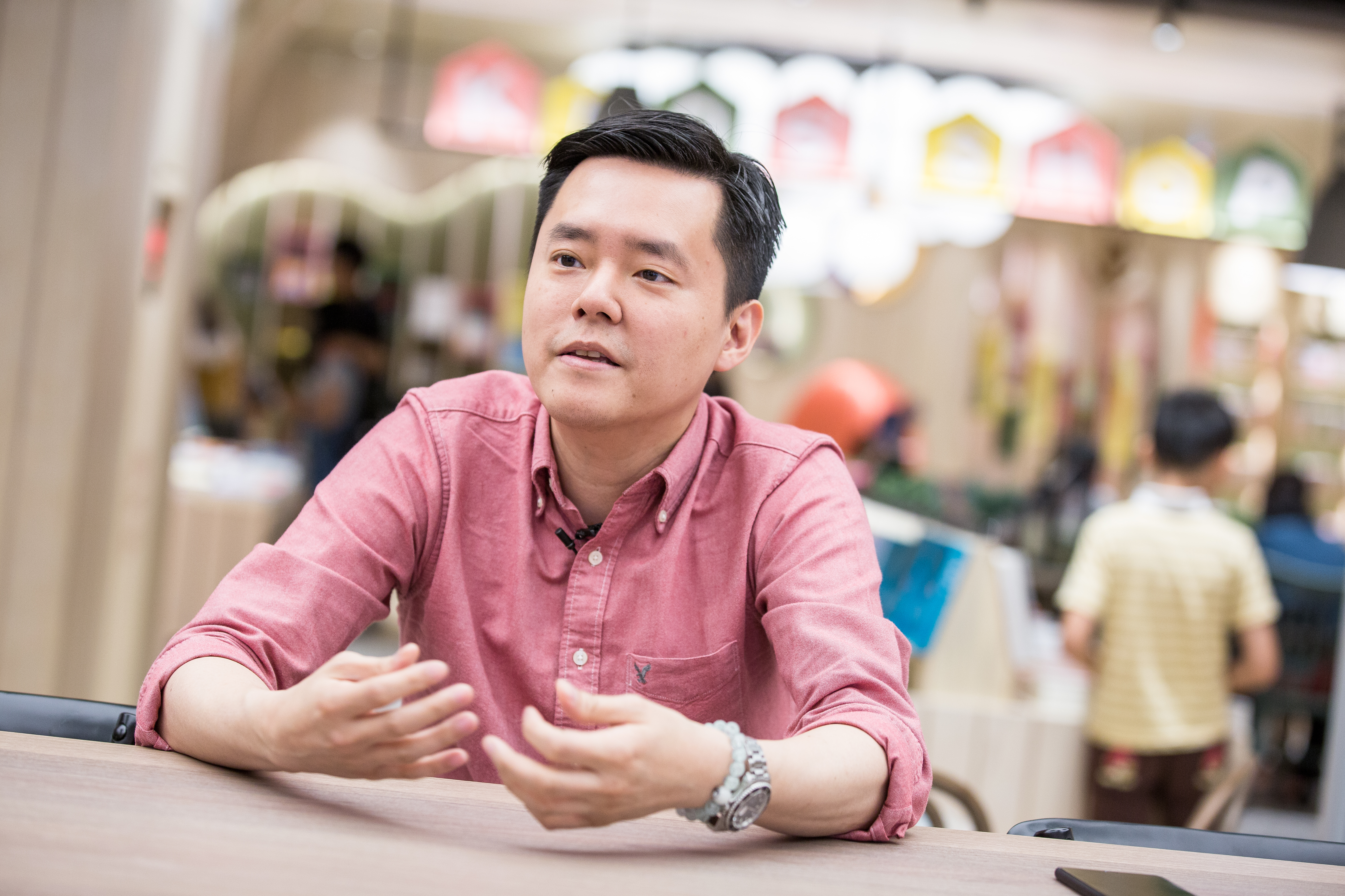 廖偉銘從基層做起，在集團待了17年的他，現在已經可以獨當一面。