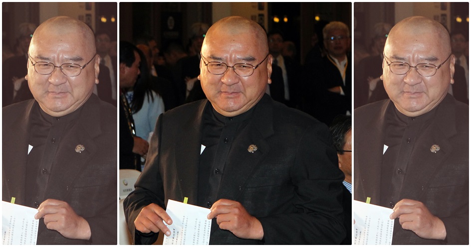 尹衍樑將成立私益信託基金把所有財產與公司股權都放在裡面,5%交付家族手中,其中3%給老婆、兒子與女兒各1%,讓兒子用這1%股權,來掌控95%的信託基金。