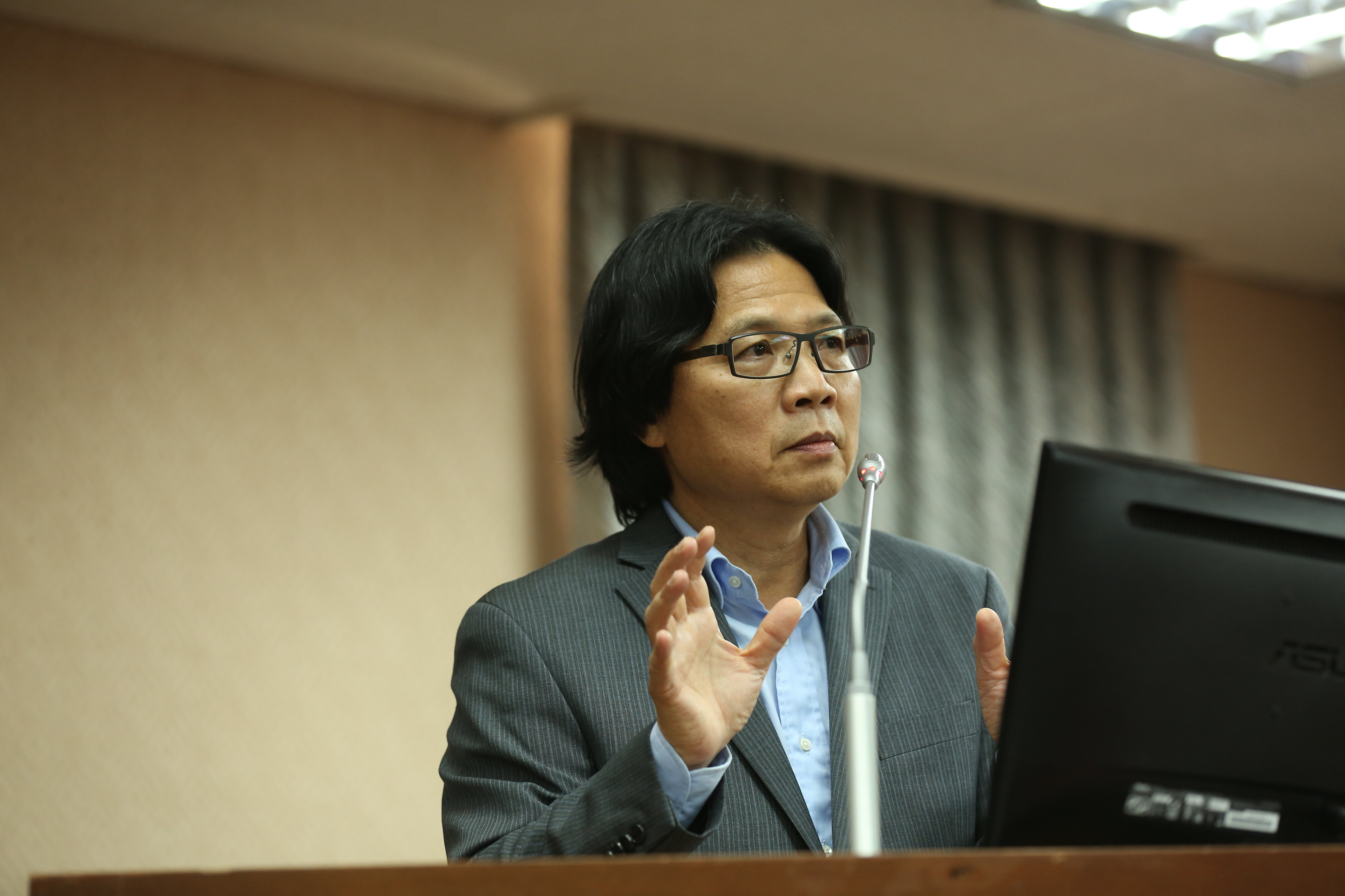 台大校長遴選案爭議至今仍未解，教育部長葉俊榮表示將尋求制度性的解決。