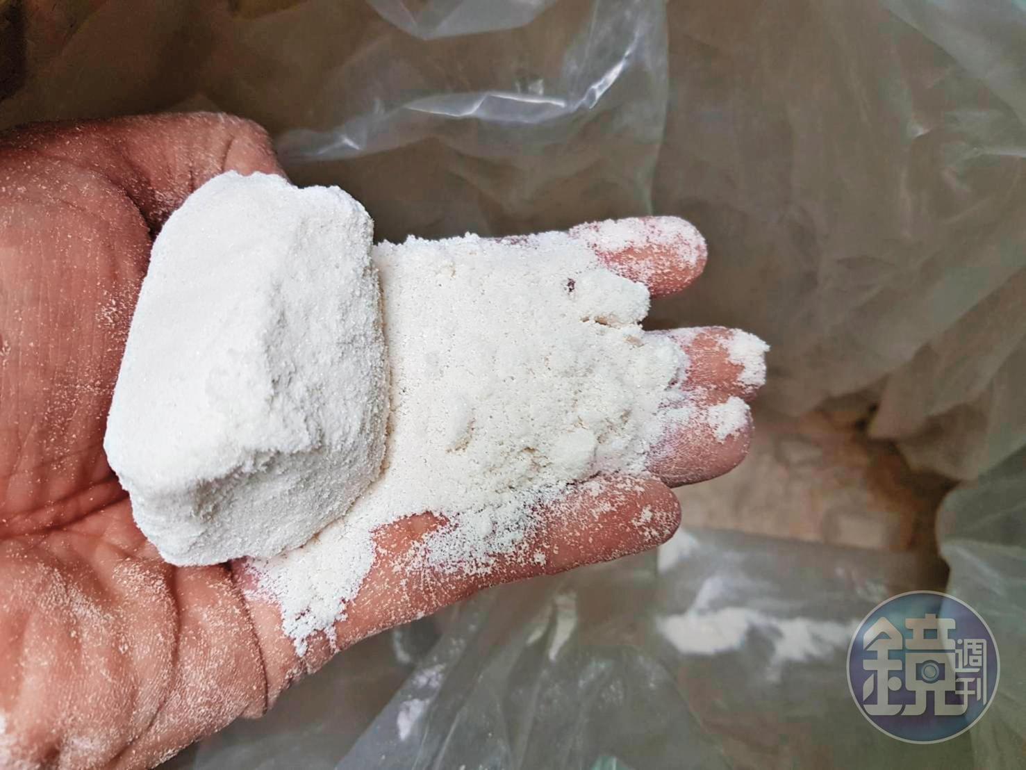 調查局發現，毒梟為躲避查緝，竟變更愷他命的化學分子式，利用政府還沒列管前的空窗期，運輸來台製毒。