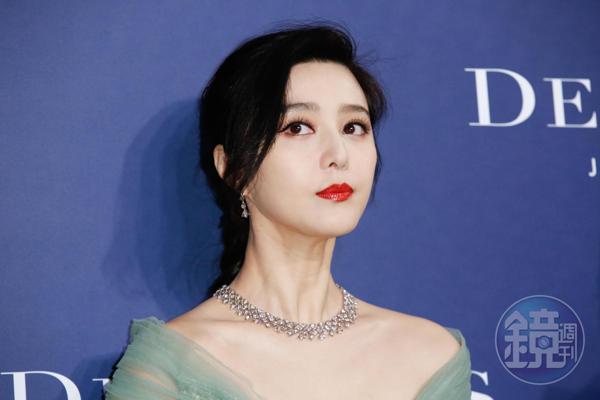 范冰冰涉逃稅，今傳被中國公安逮捕。