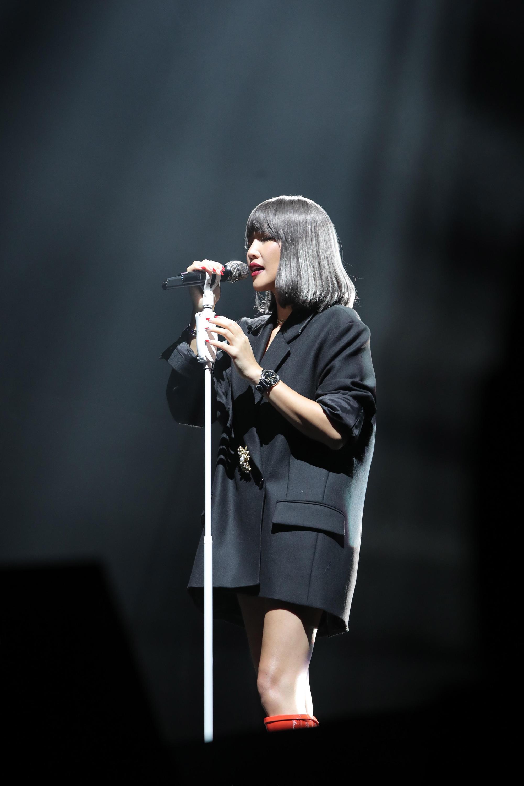 A-Lin《I'm A-Lin》巡演7月28日在澳門登場,不但變髮也換鞋。(索尼提供)