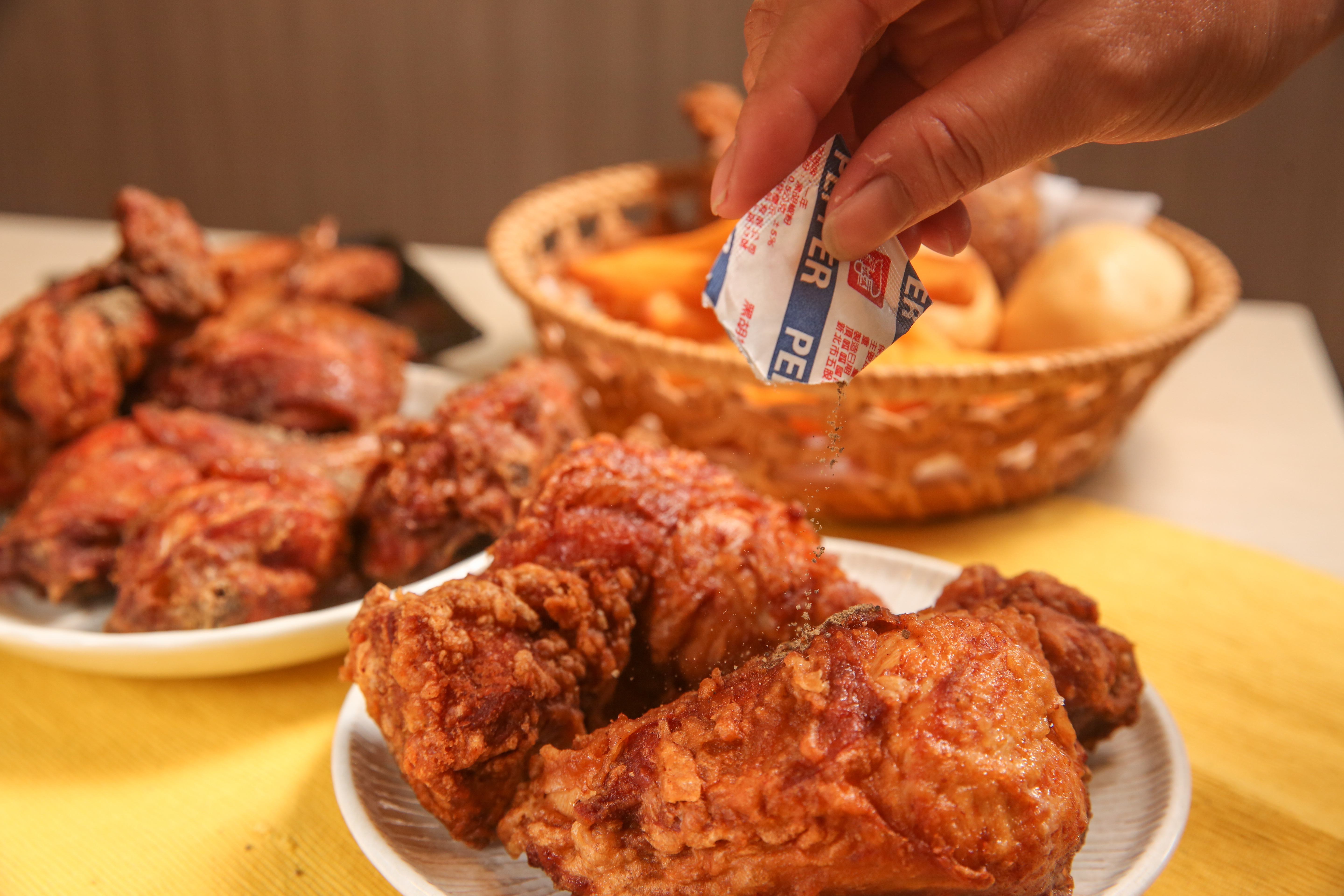頂呱呱主打台式炸雞，高達9成食材均來自本土。