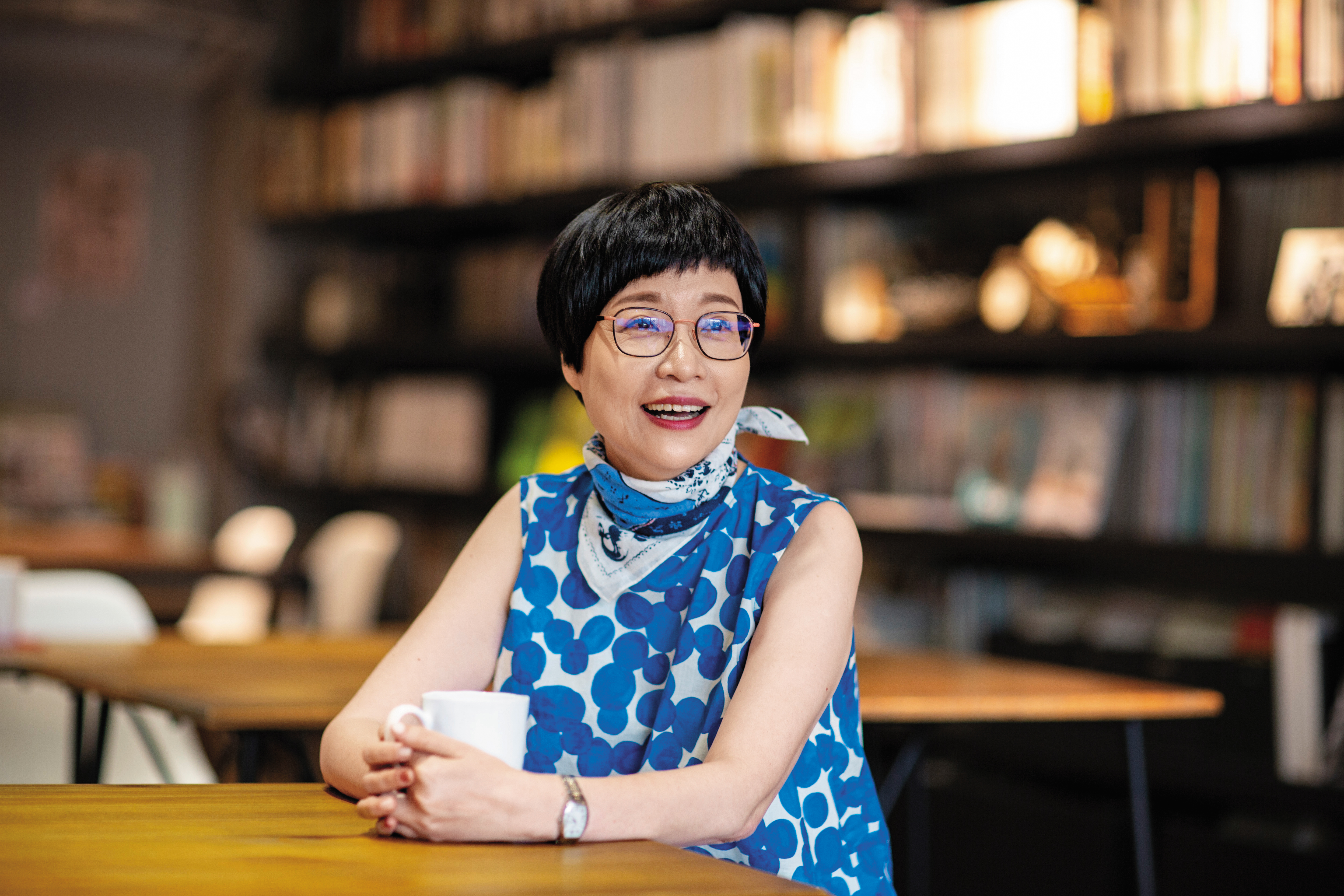 張曼娟預言自己會孤獨死，也期望孤獨死，她期望20年後會有看護機器人，她想跟機器人作伴，因為活人看護實在是一件太不人道的事情。