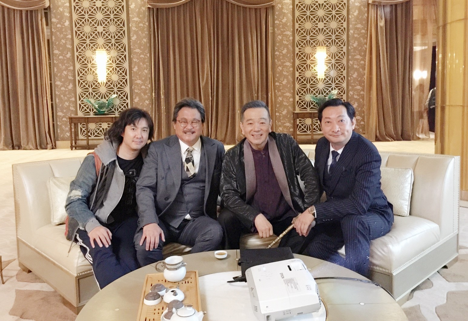 電影《西虹市首富》是由中國舞台劇最具市場號召力喜劇品牌開心麻花製作,找上的台灣演員都是「老戲骨」。右起為九孔、張晨光、趙自強及沈騰。(齊石提供)