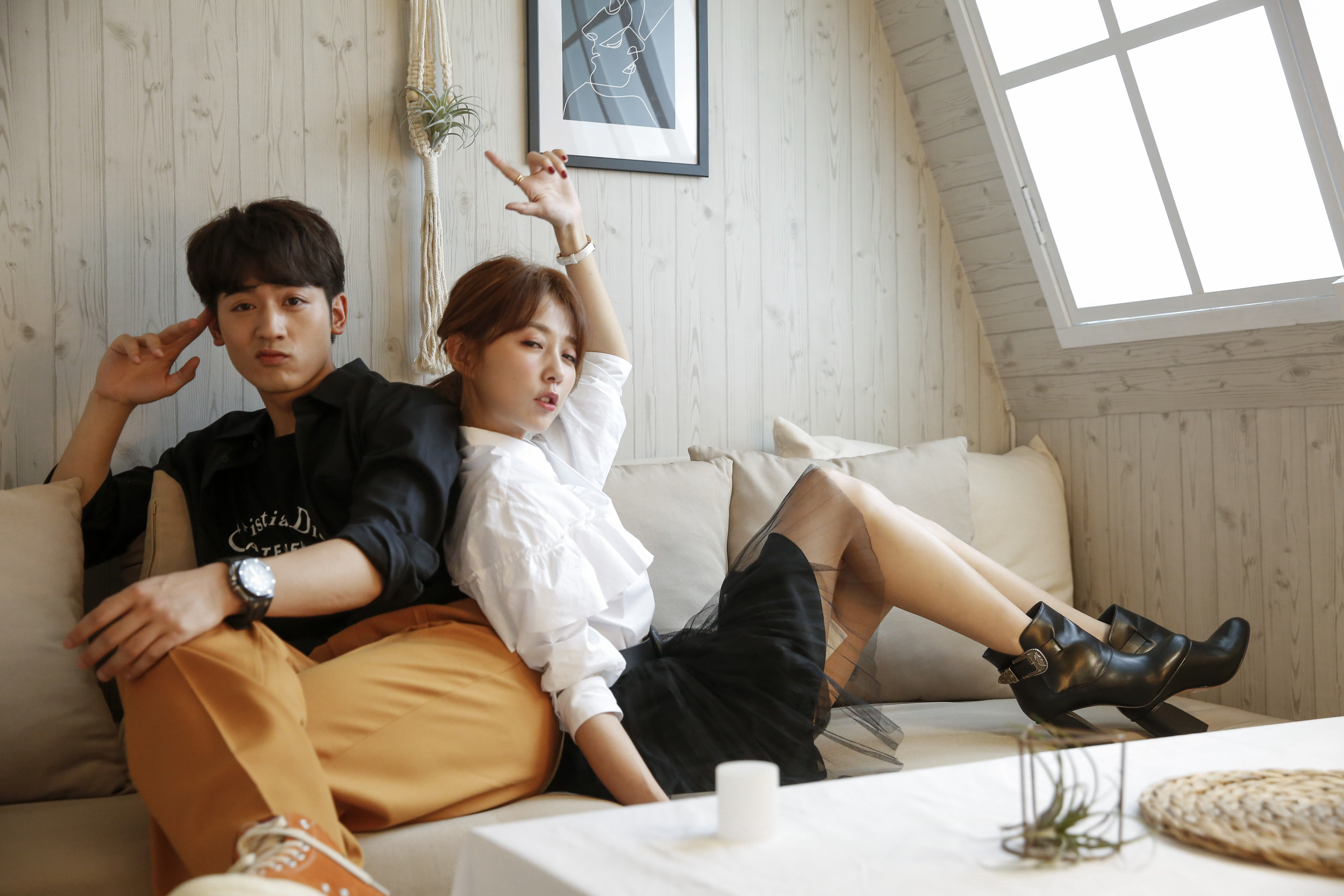 邵雨薇和吳思賢感情很好，常常互整。