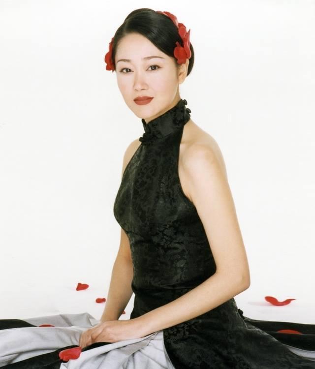 歡歡在家中燒炭自殺，令演藝圈與喜愛她的粉絲超不捨。（網路圖片）