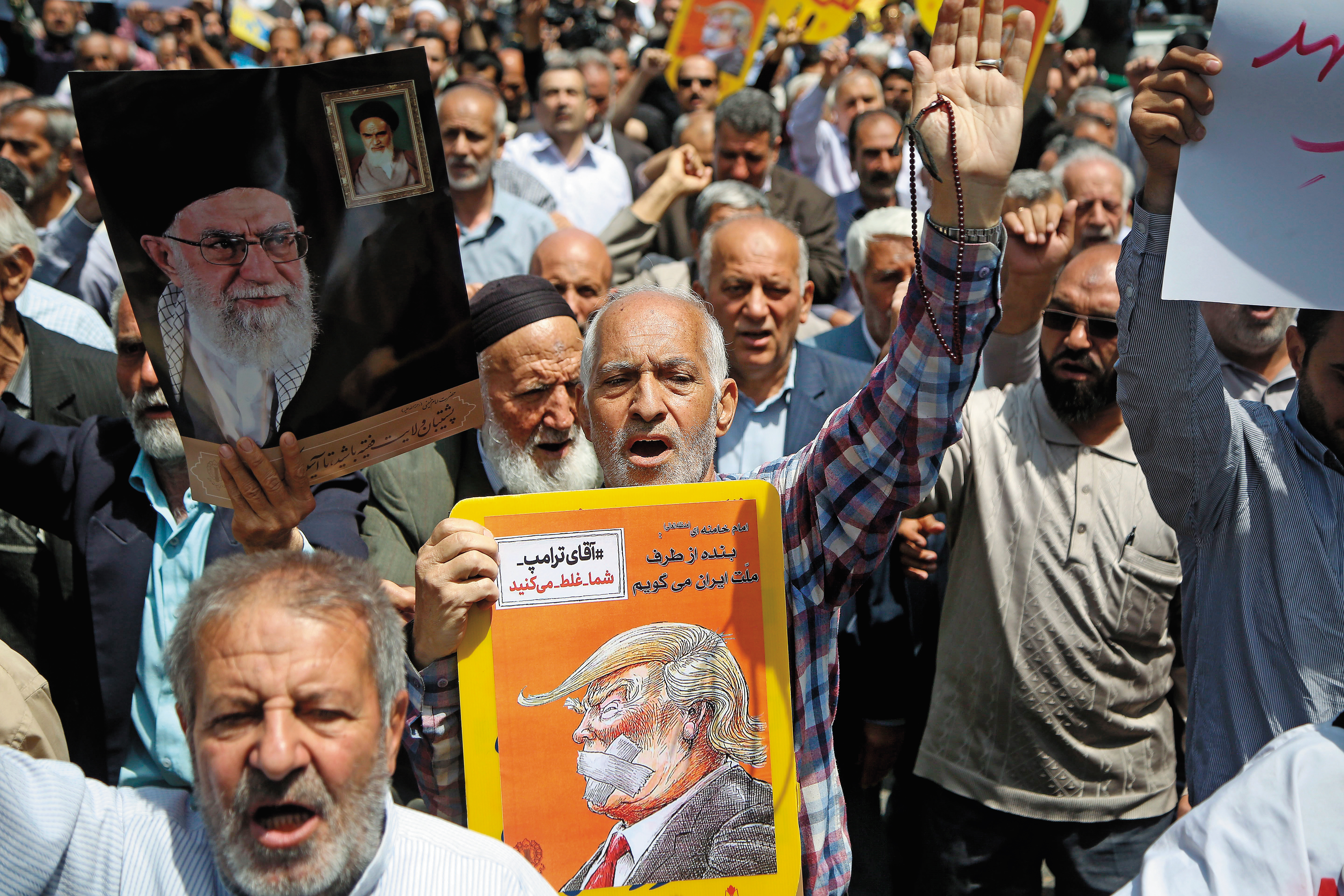 川普退出伊朗核協議後，新一輪經濟制裁生效，伊朗貨幣里亞爾已經大貶。（東方IC）