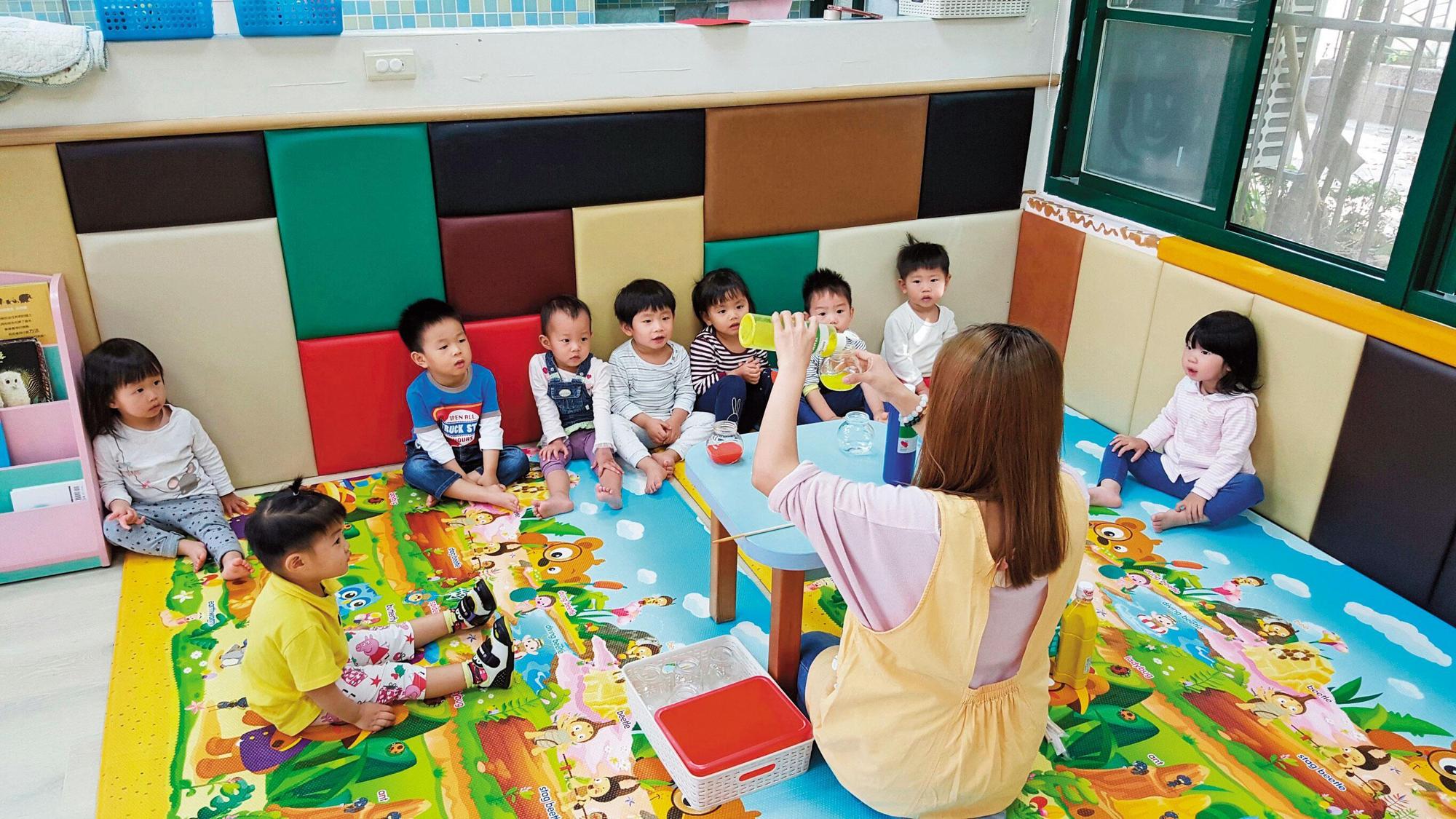 根據主計處的估算,到了2020年,全國幼托補助經費將達到389億元。(翻攝台北市松山托嬰中心官網)