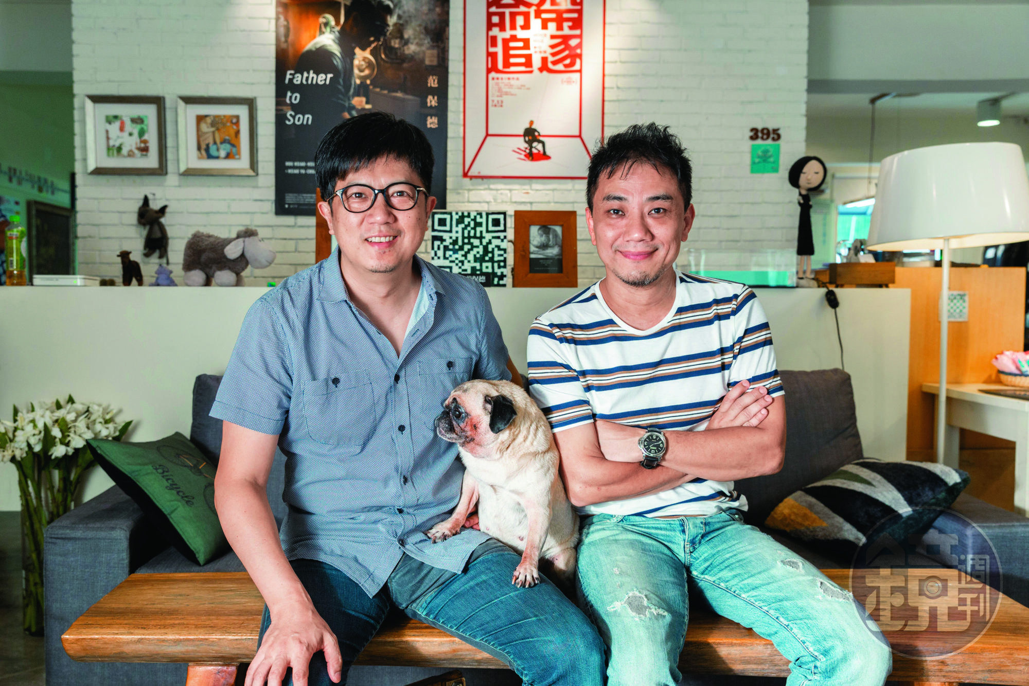 蕭雅全（右）與侯志堅（左）是高中同學，也是長期的合作拍檔。