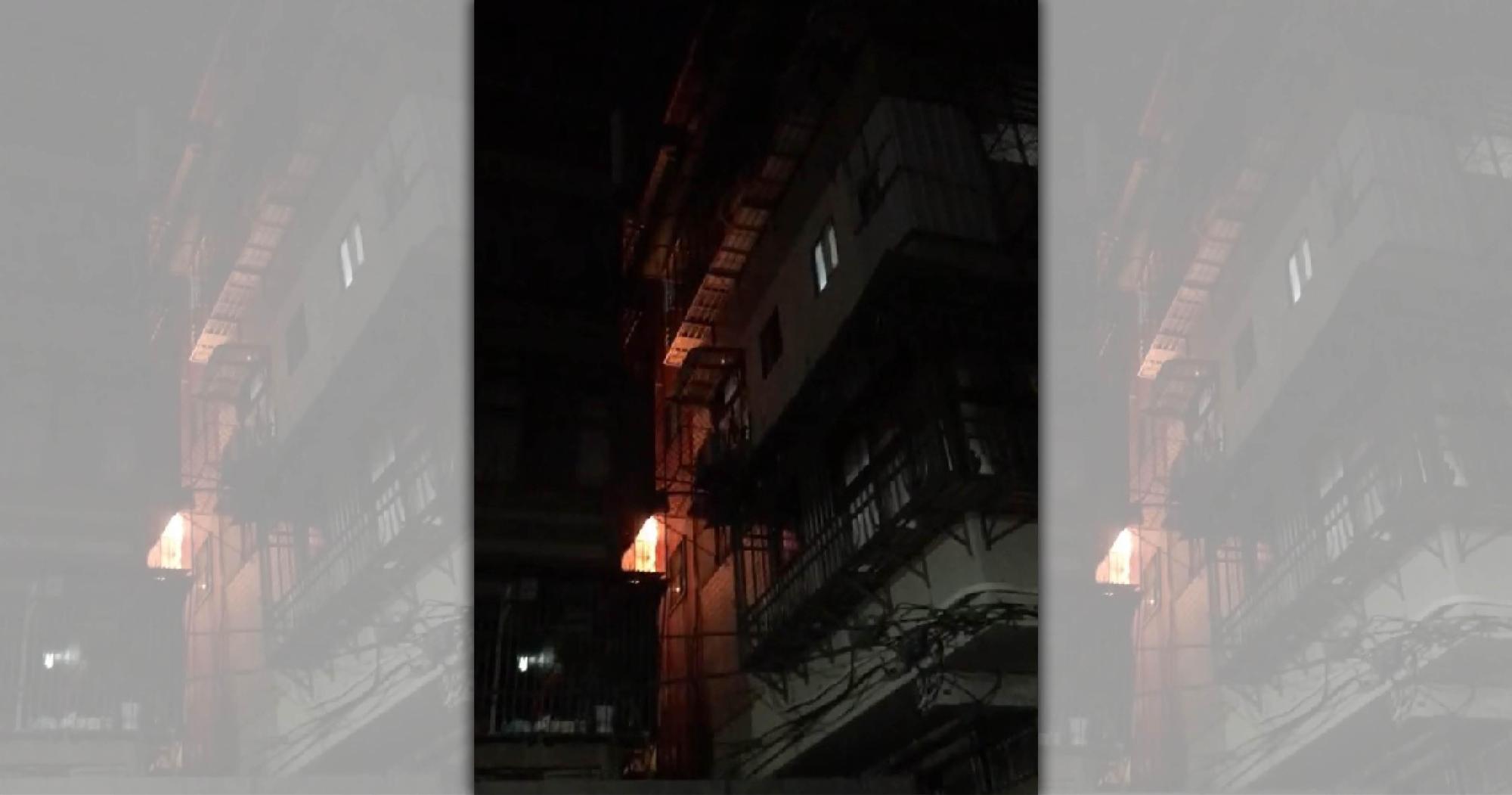 淡水民宅發生火災,起火點疑似是神明廳。(翻攝畫面)