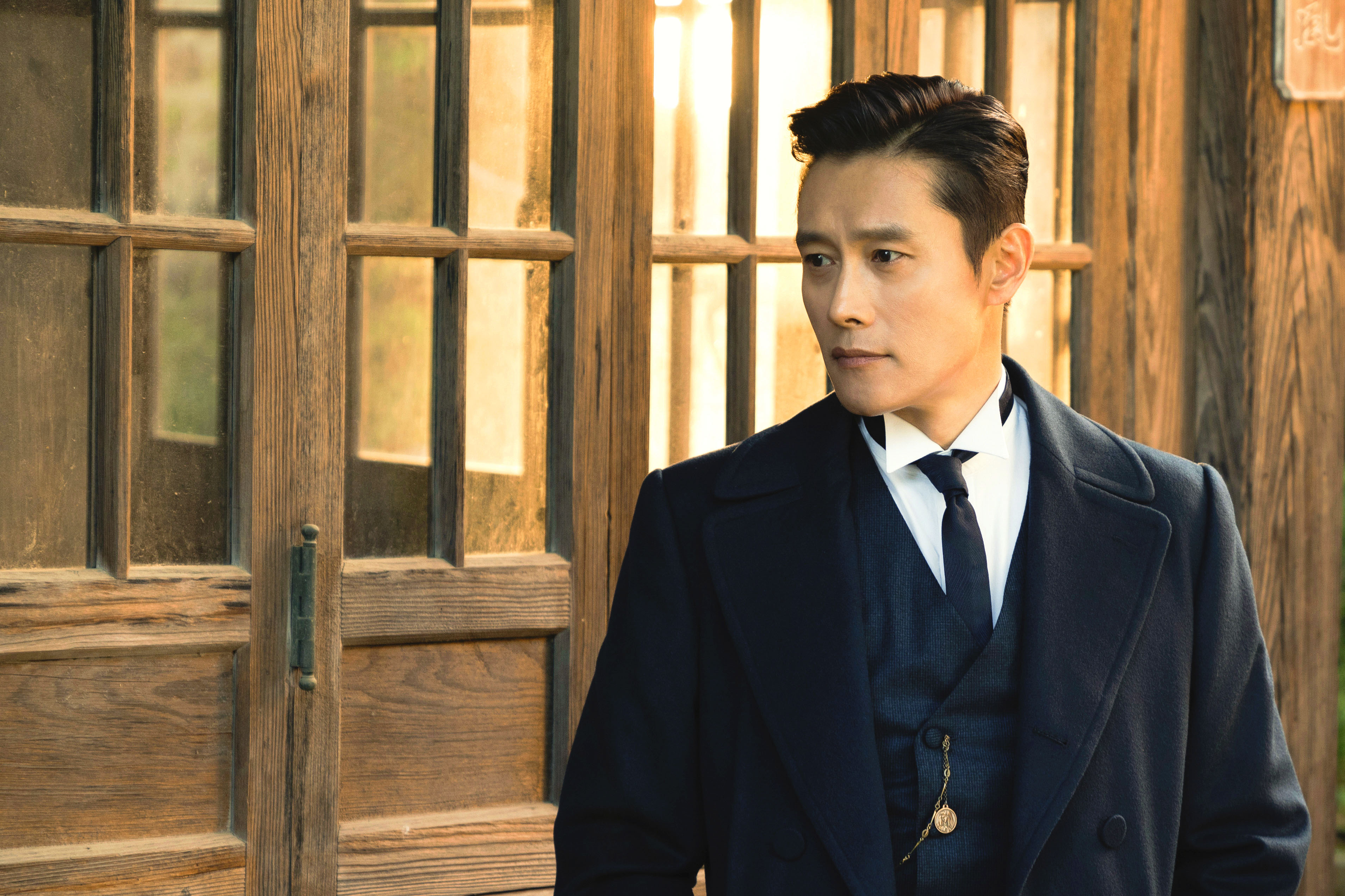 李秉憲以演技克服了與金泰梨相差20歲的距離。（Netflix提供）