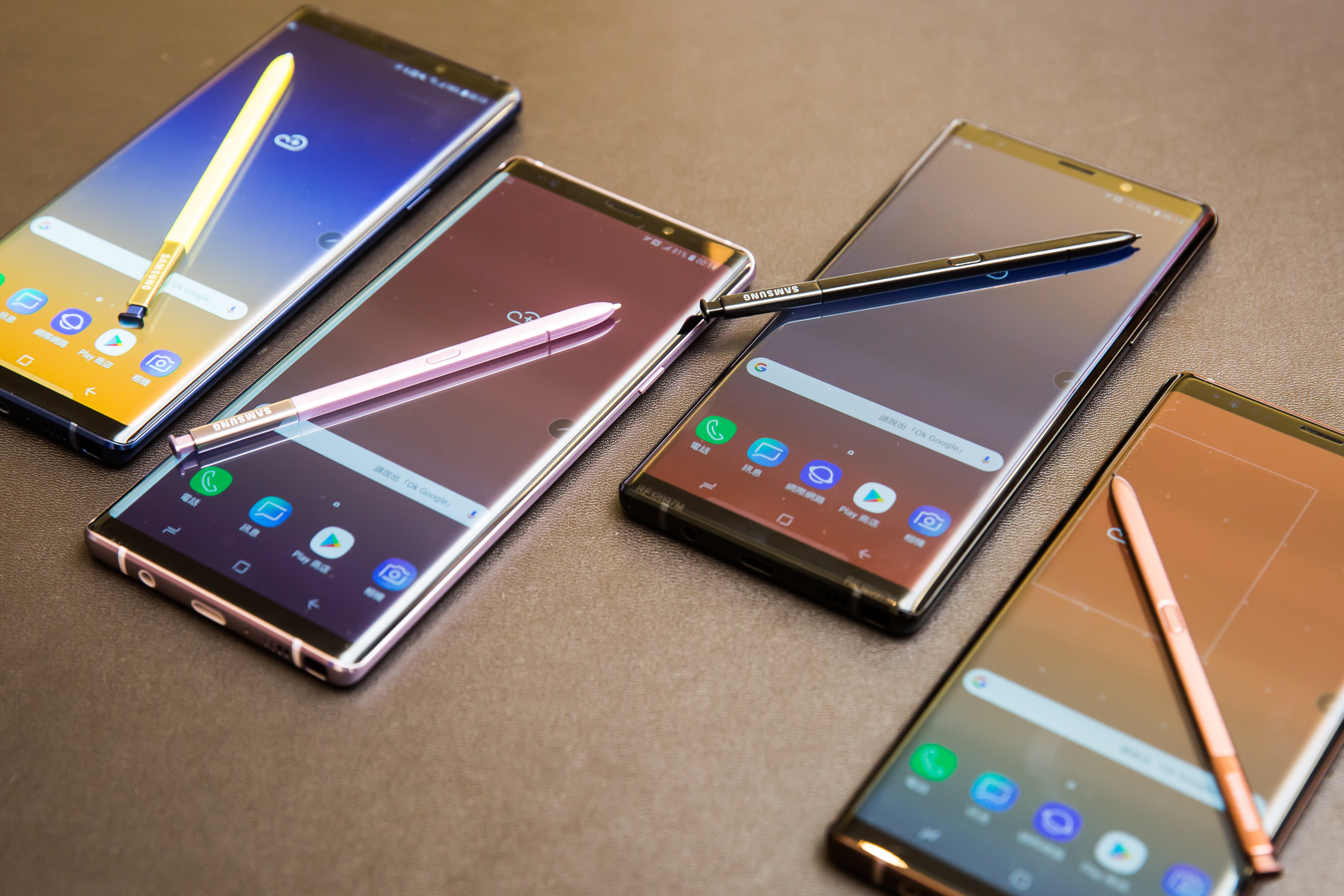 導入全新科技的Note 9，不但效能更高、儲存容量與電池容量跟著加大。