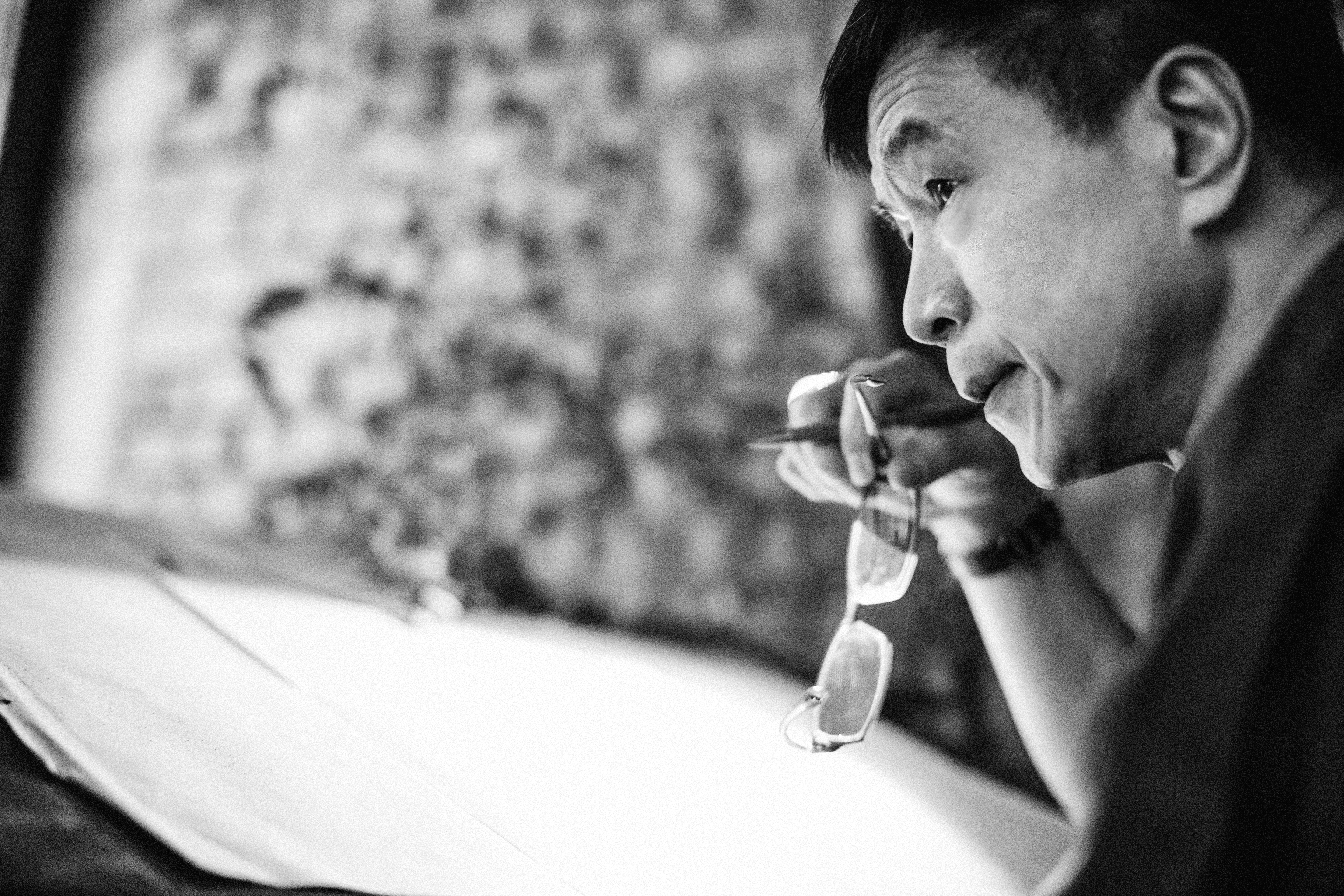 從舞台劇起家，李天柱到現在依然鍾情於舞台甚過電影、電視，偏愛台上與台下可以即時情感交流的特色。 