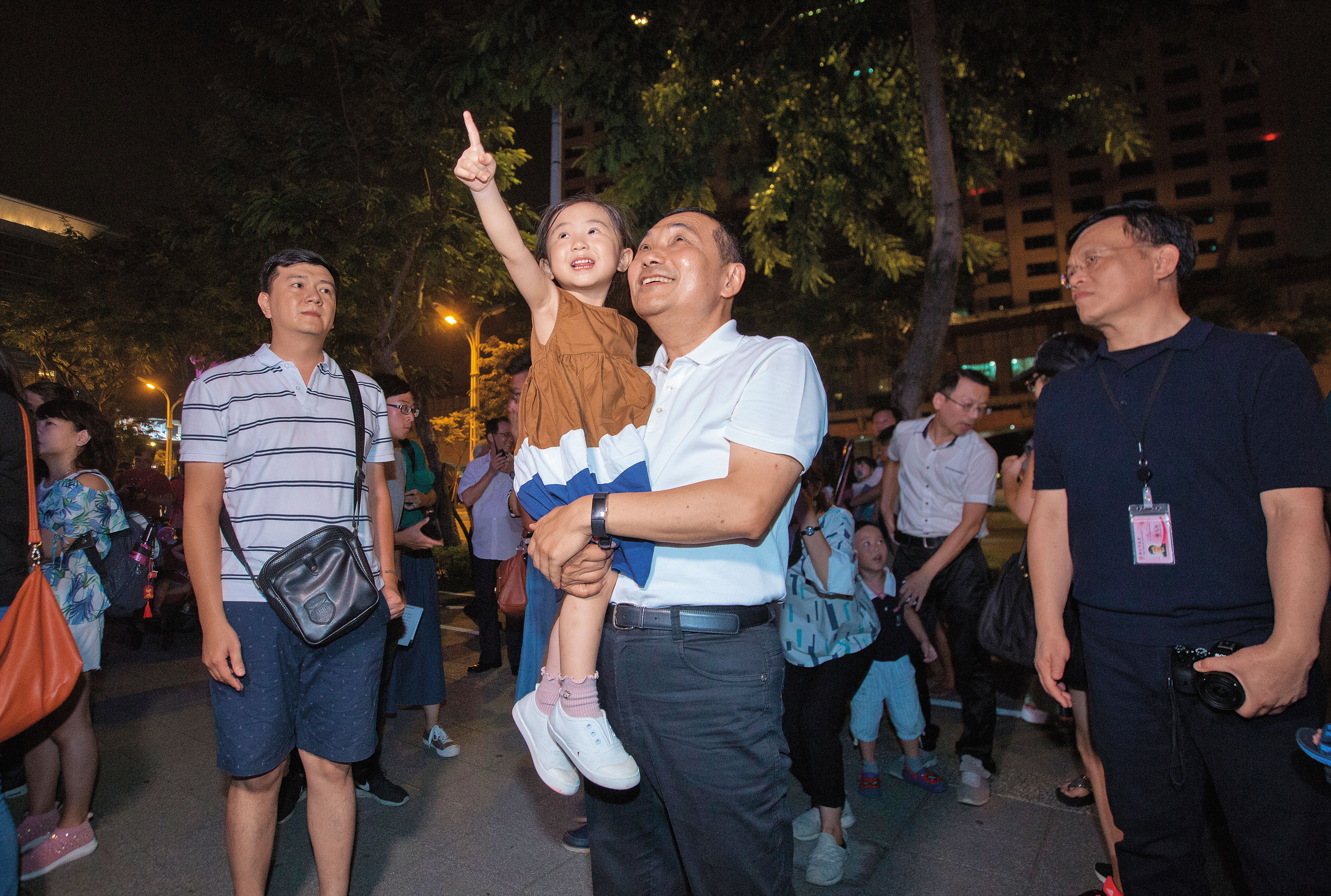 當選後，侯友宜最想解決年輕夫婦托育托老壓力，包括增加公托、與私托合作、社區托育以及企業托育。