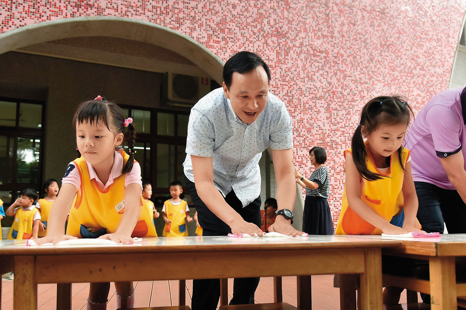 新北市有53家公托中心，3,144收托量，侯友宜拚4年增加1倍。（新北市政府提供）