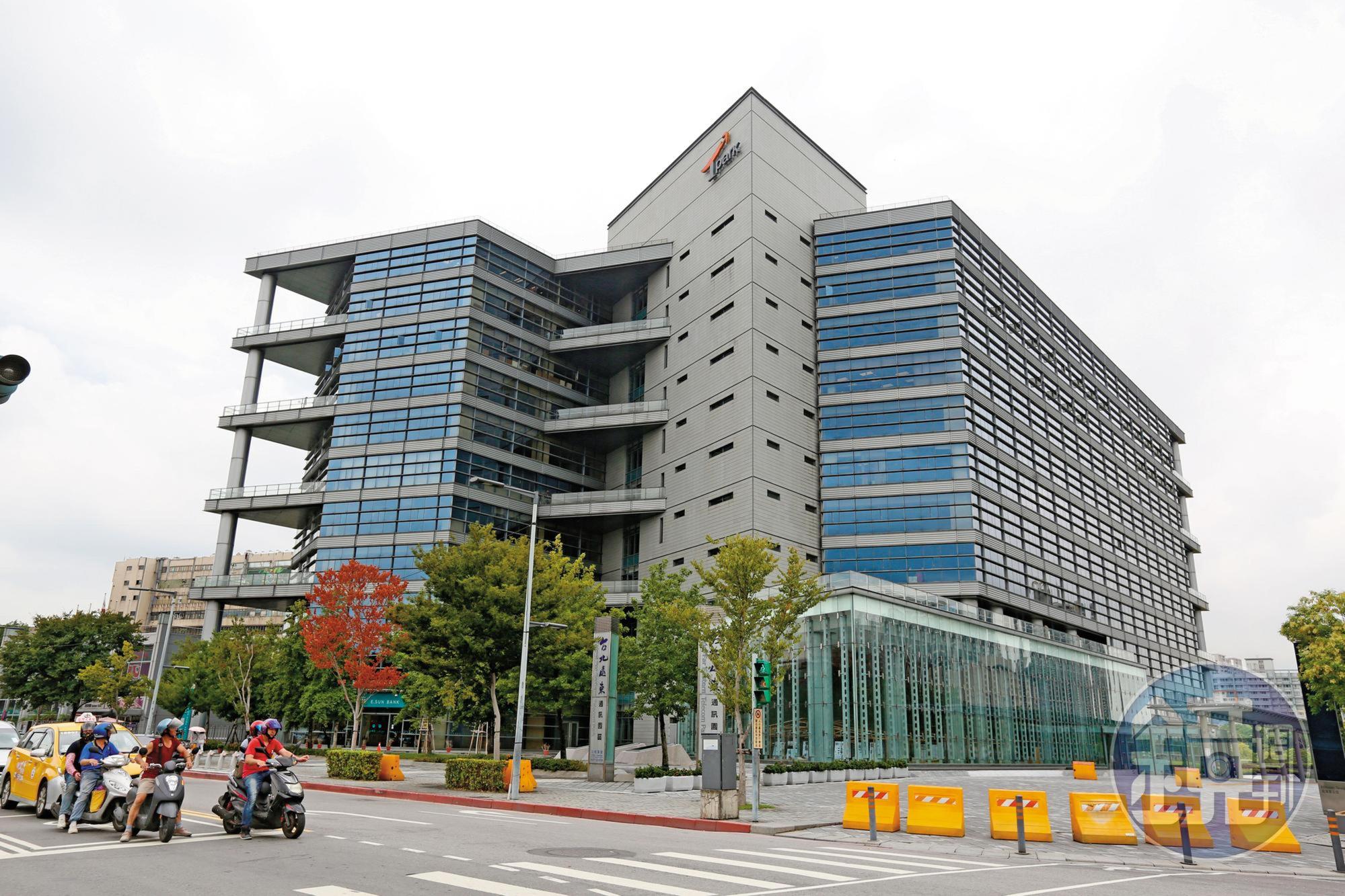 談及新北產業,侯友宜說,電商龍頭亞馬遜雲端服務將在遠東通訊園區(圖)打造聯合創新中心,未來板橋可做雲端運算中心。