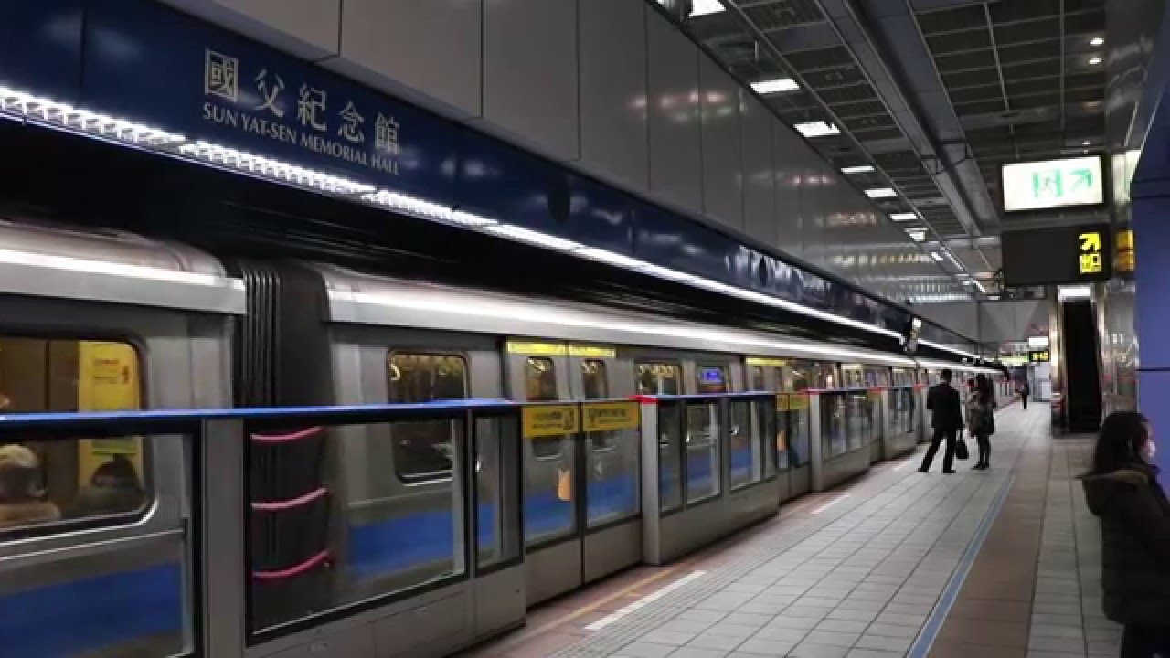 捷運板南線驚傳有持刀怪客，捷運警察隊調查後認定是烏龍一場。（翻攝畫面）