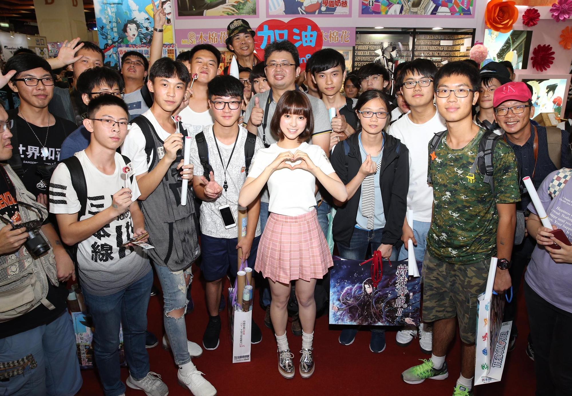 項婕如在電影《有五個姊姊的我就註定要單身了啊!》飾演蔡凡熙女友「小夢」。(群星瑞智提供)