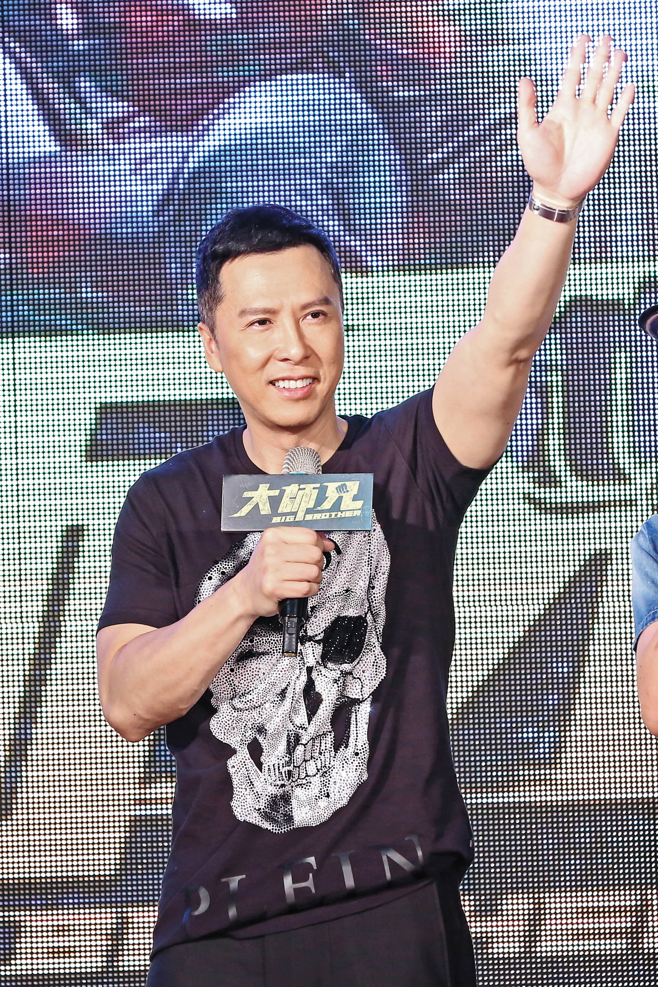 台灣觀眾對甄子丹很支持，他總會抽空來作宣傳，已出道36年的他拍片懂理念與商業融合之道，希望縮短世代距離。