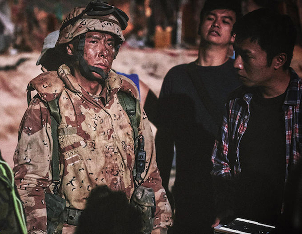 甄子丹扮演的老師陳俠，過去身分是特戰部隊軍人。
