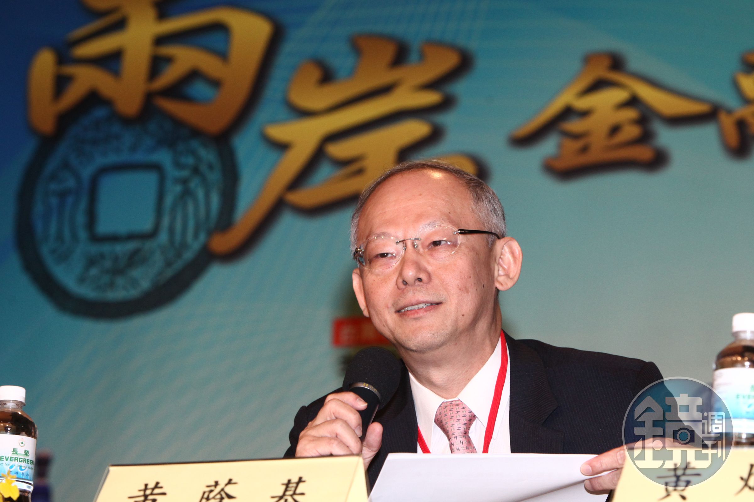 永豐金控首席經濟學家黃蔭基指出，美中貿易戰方興未艾，加上美國升息縮表，資金紛紛撤離新興市場，人民幣持續看貶。（資料照）