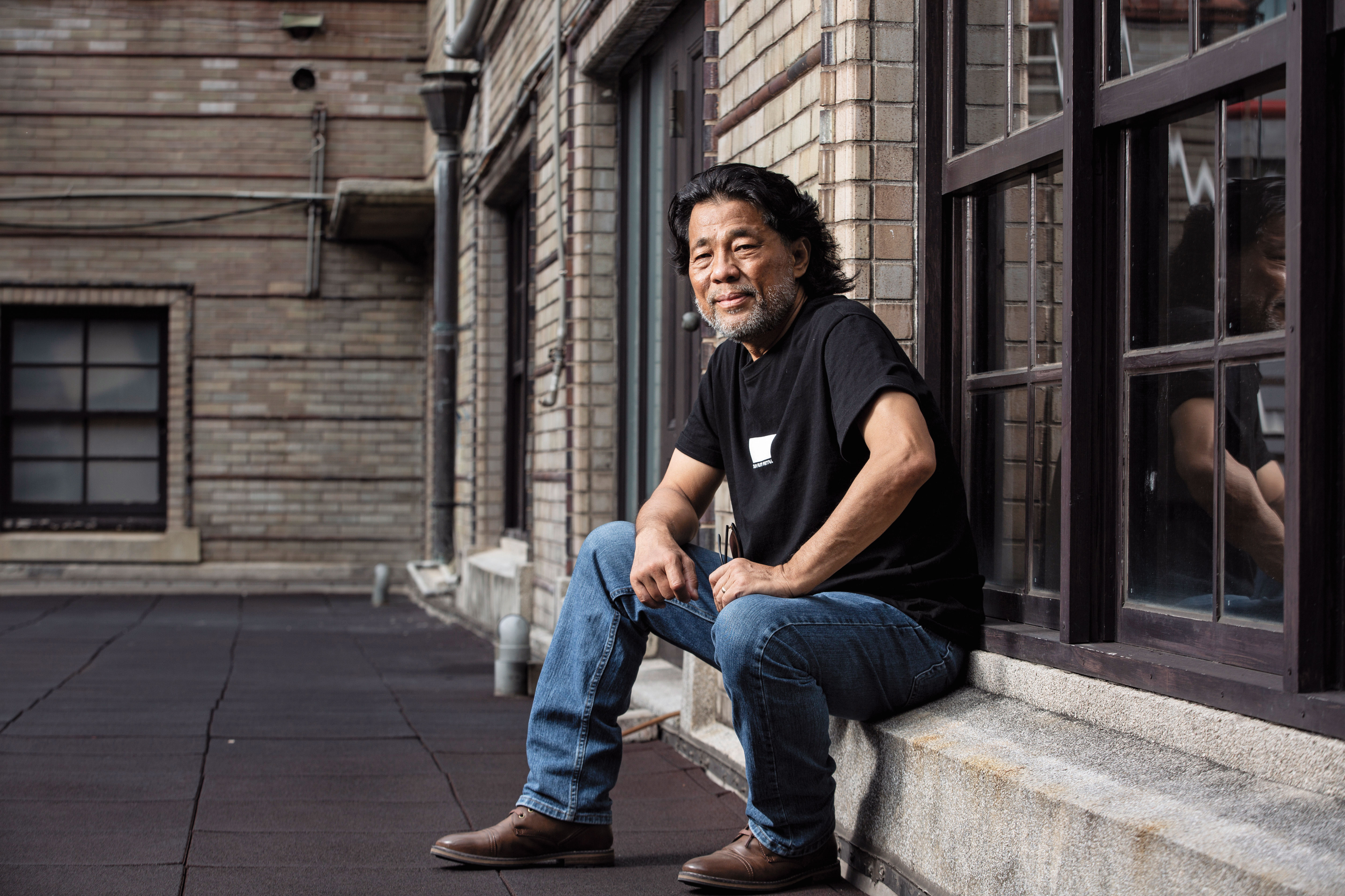 李屏賓說自己沒特別養生，但從年輕就開始練氣功（朝陽氣），每日晨昏各一次，這訓練讓他手拿鏡頭可以在瞬間很有速度，拍完時再調氣，又可以很快恢復。