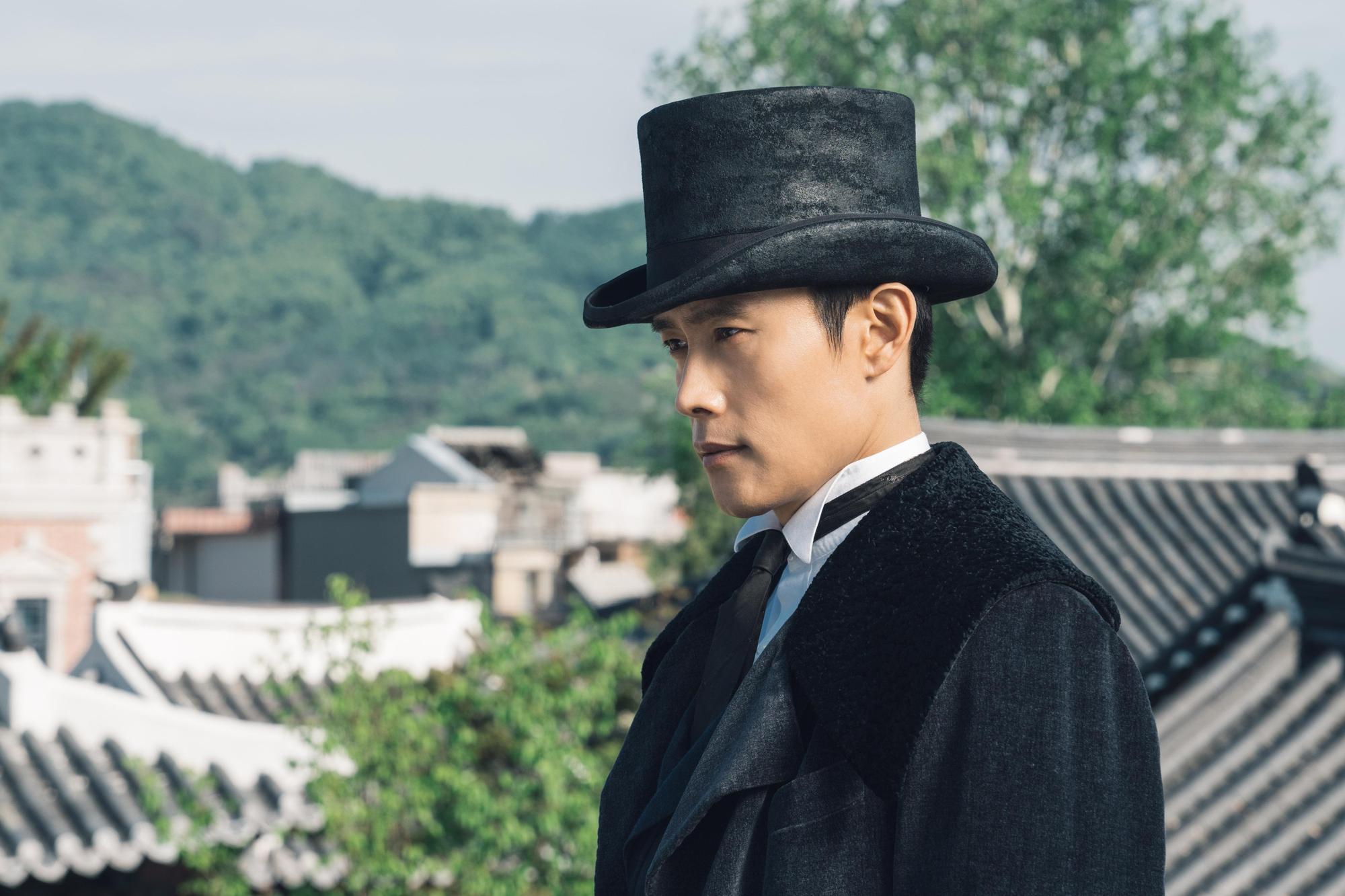 李秉憲在《陽光先生》中非常會撩妹。（Netflix提供)