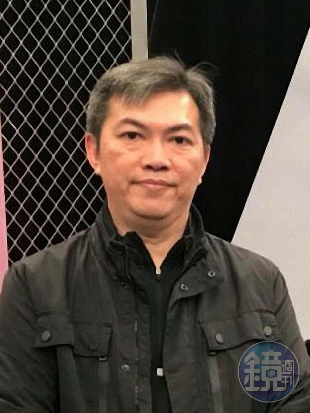 《專家觀點》汽車維修技師 梅修文：我自己在第一線的經驗，舉例來說有時候只要引擎失了些真空或是廢氣再循環(EGR)閥積碳（柴油車），排廢就會飆升到無法過關的程度，這個時候很多車主就會陷入是否要花錢的掙扎。其實維持乾淨的排氣也是作為老車車主的一種態度，畢竟地球只有一個不是嗎？