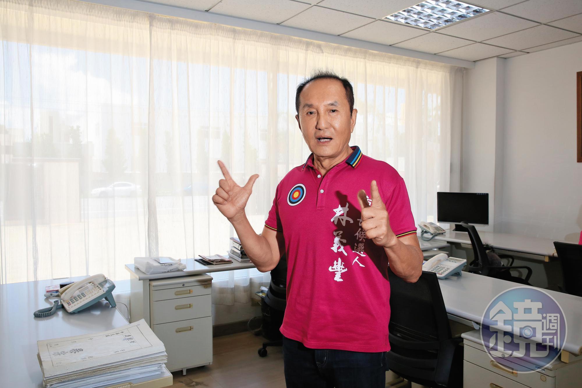 國民黨台南市長參選人高思博攻勢對準黃偉哲,黃說要向無黨籍參選人林義豐學習盡量不口出惡言。
