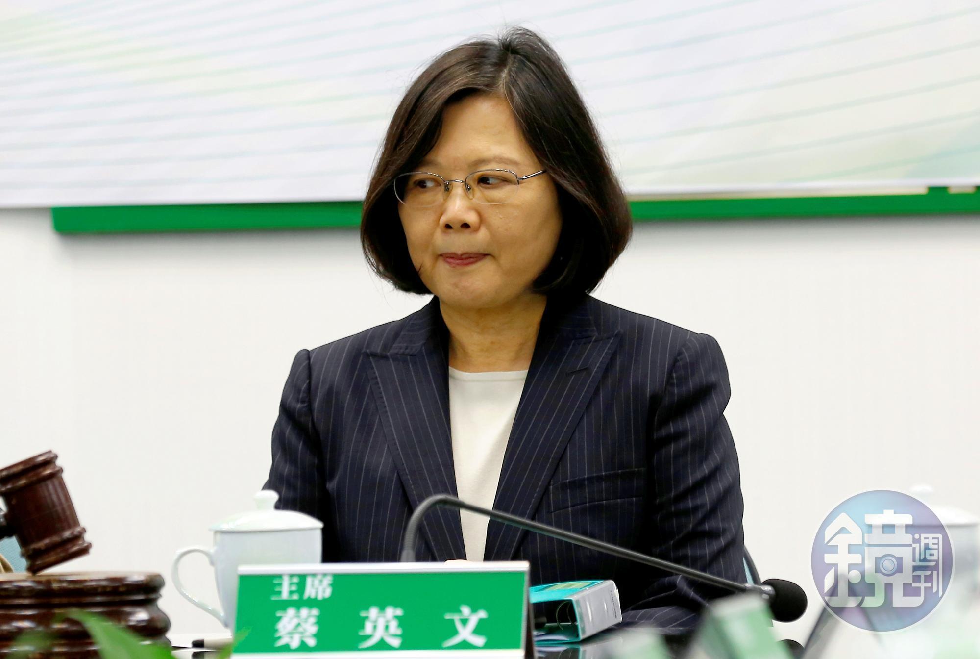 民進黨透過發言人何孟樺發表聲明，批評中國砸大錢、收買其他國家，無法得到文明國家的尊敬。