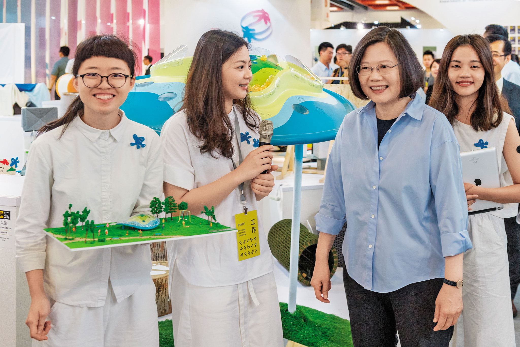 民進黨政府上任2年來，基本工資增幅已經追平馬英九政府8年增幅。（總統府提供）