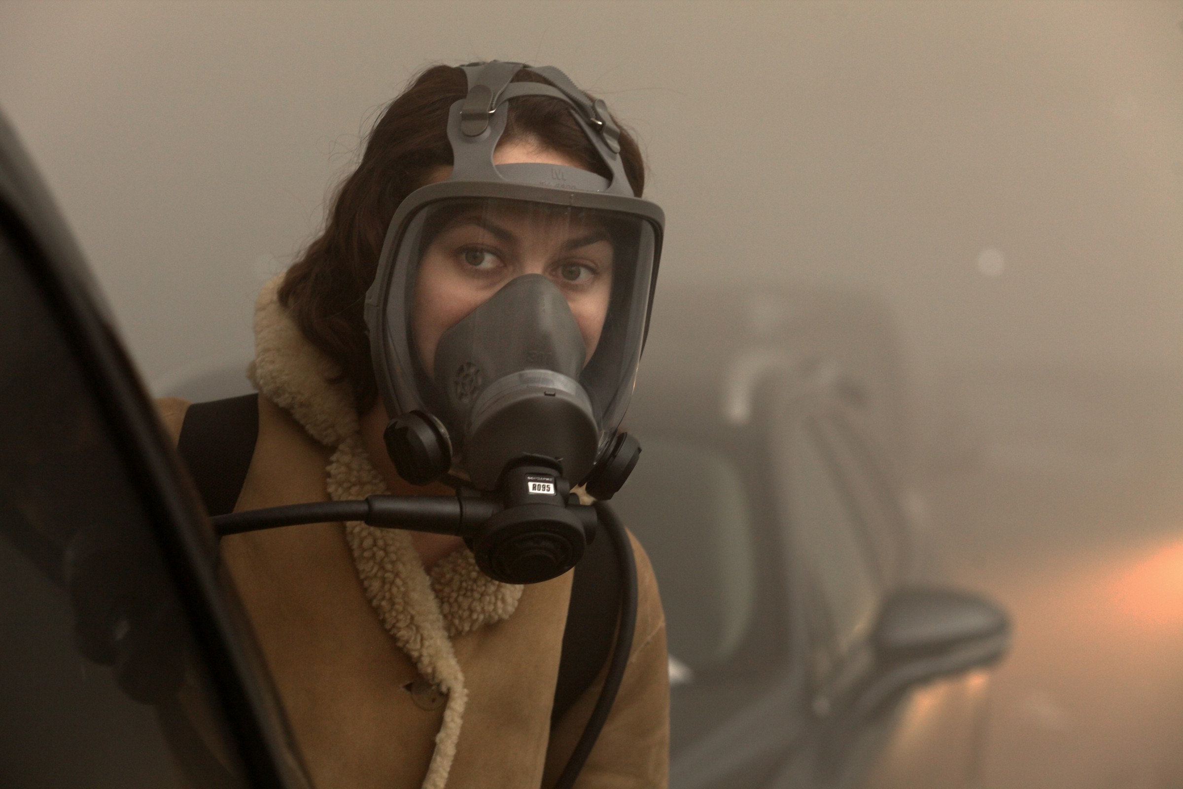 歐嘉柯瑞蘭蔻表示戴著防毒面具演戲的難度高很多，看不清東西，講台詞也很難講清楚，更影響聽覺。（甲上提供）