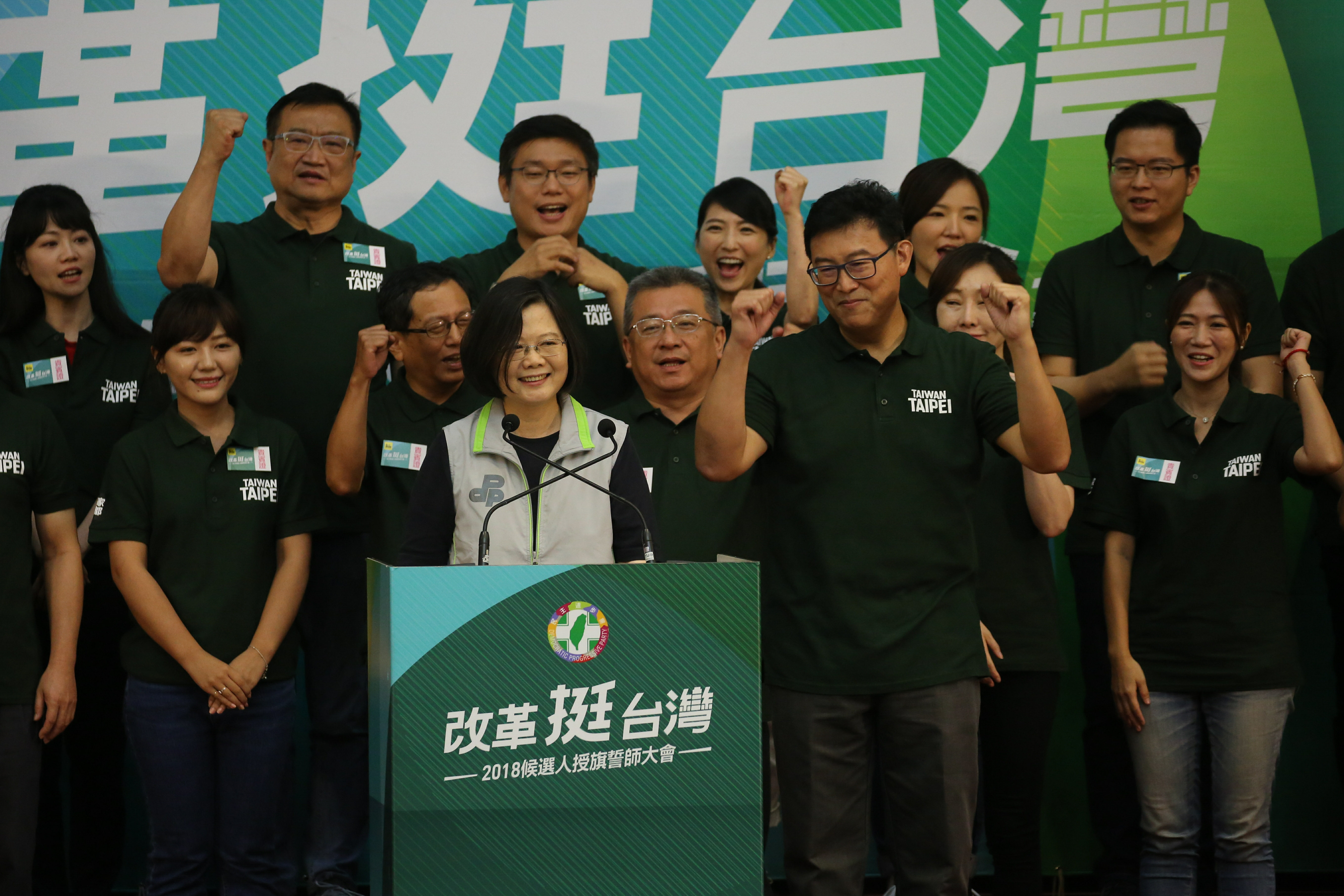 蔡英文本月3日與姚文智合體造勢，盛讚是最佳台北市長人選。（姚文智辦公室提供）