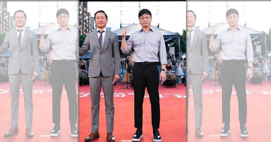 監製元東淵（左）、導演金容華連袂來台，出席《與神同行：最終審判》紅毯見面會。