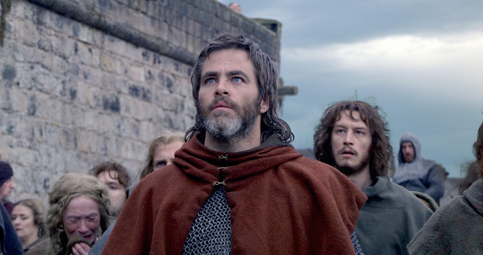 演出過《神力女超人》男主角的克里斯潘恩（Chris Pine）擔綱《不法國王》演出。（Netflix提供）