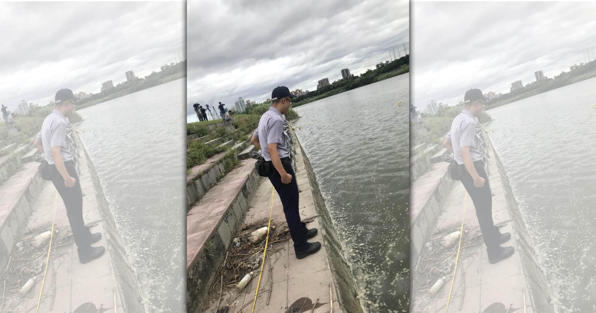 警方今日上午再度搜尋河域，尋找死者的左手左腳。（翻攝畫面）
