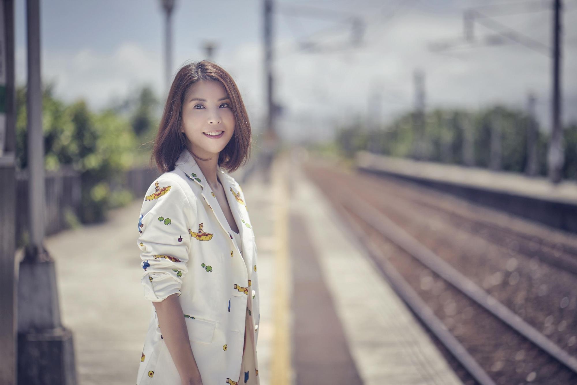 資深天后許茹芸又有新作品問世，〈愛就愛吧〉帶有邊疆民族風情。 （索尼音樂提供）