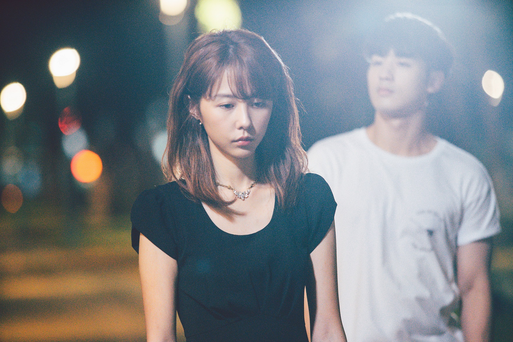 邵雨薇在劇中進化成時尚的辦公室女郎。（東森創作提供）