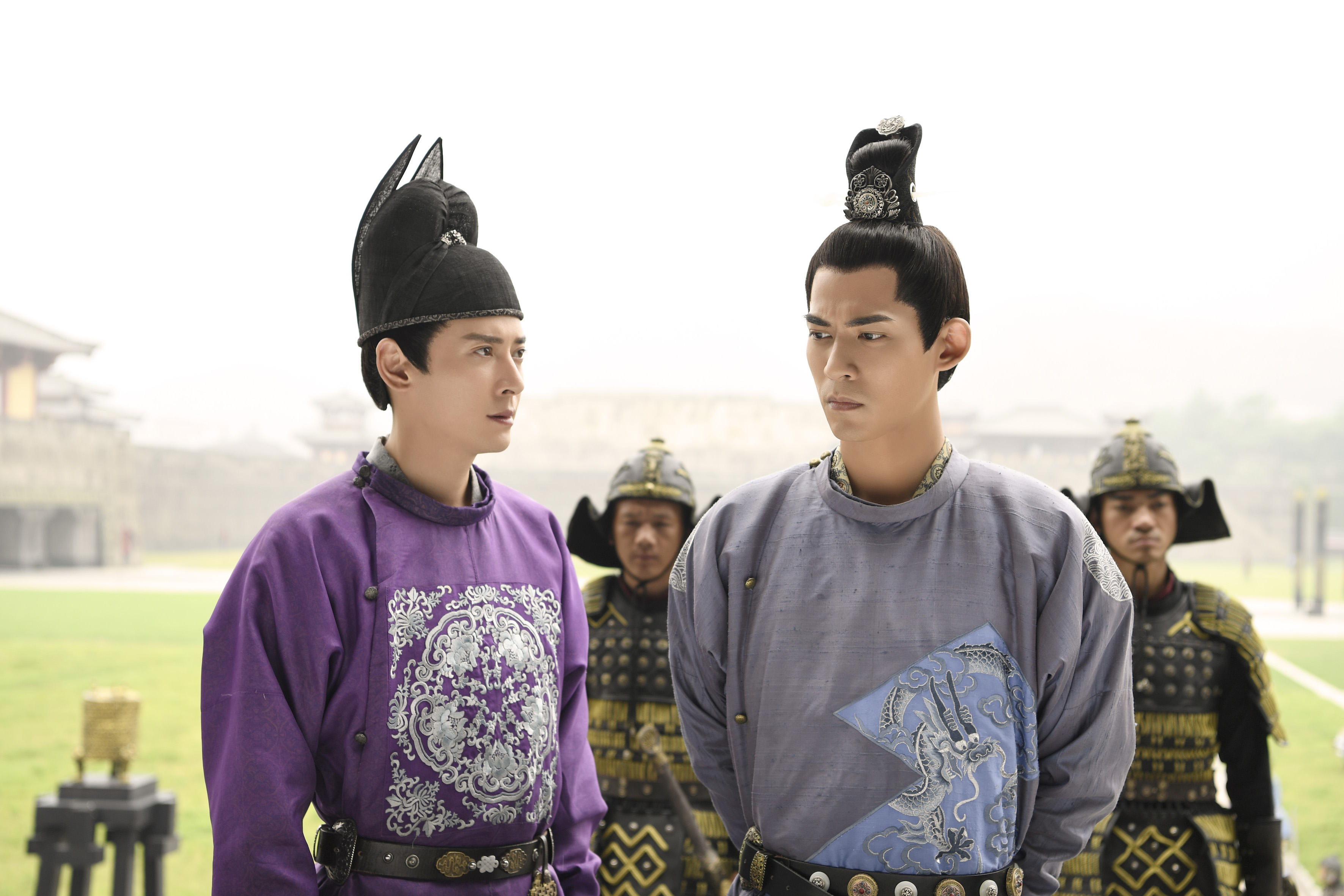 周渝民(右）與韓棟間的兄弟情誼，網友歪樓湊作堆。（KKTV提供）