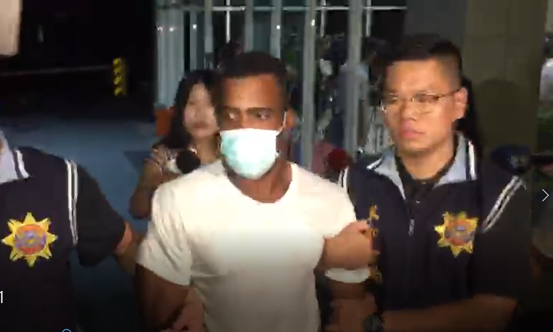 非裔美國籍嫌犯Bent夥同另名在逃友人持刀將加拿大男子Ryan亂刀砍死後，再將其分屍切成十大塊丟棄，遭法院裁定收押禁見。